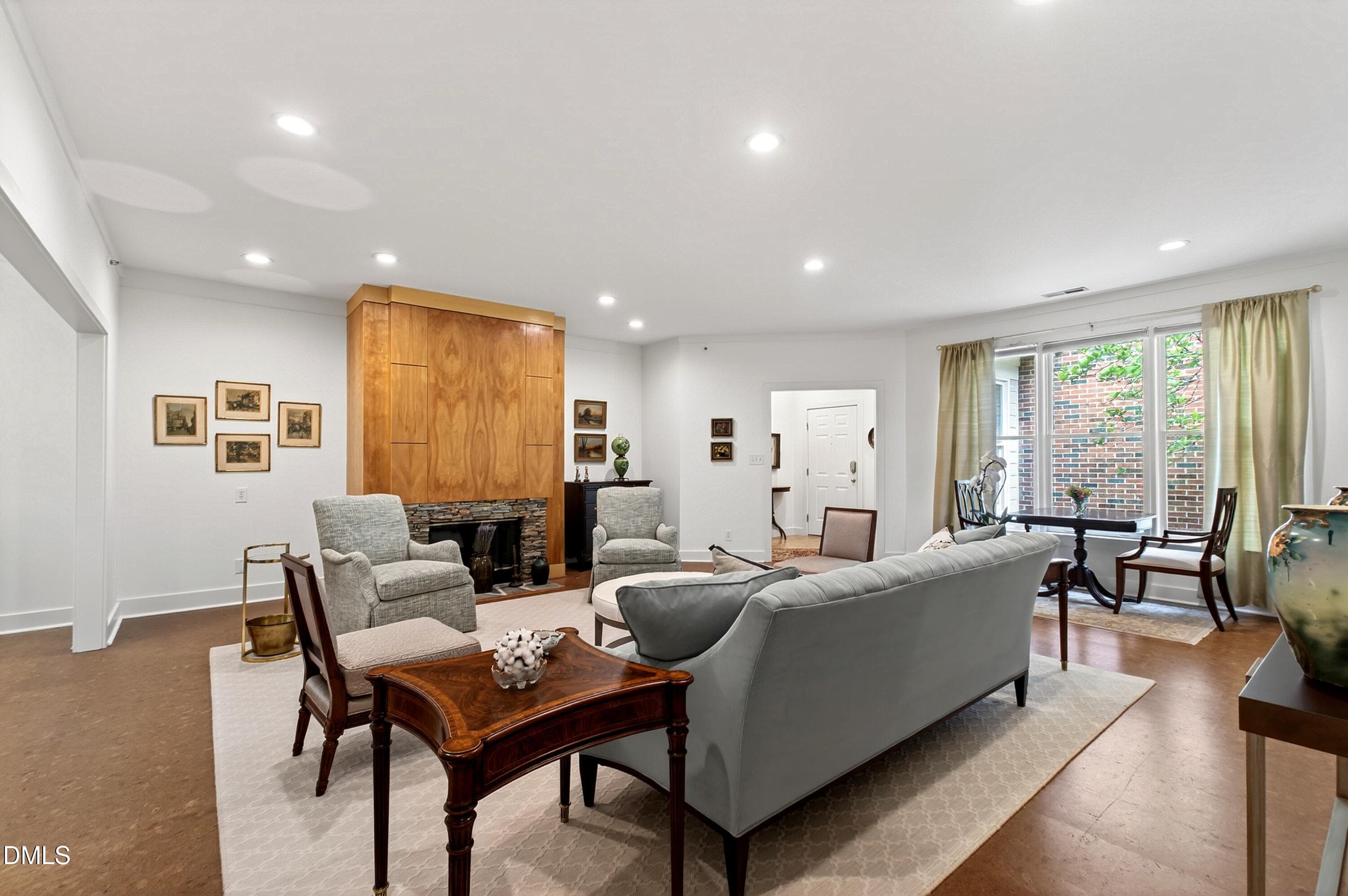 Edenburgh (13) - 100 Edenburgh Road 201, Raleigh, NC 27608, Raleigh
