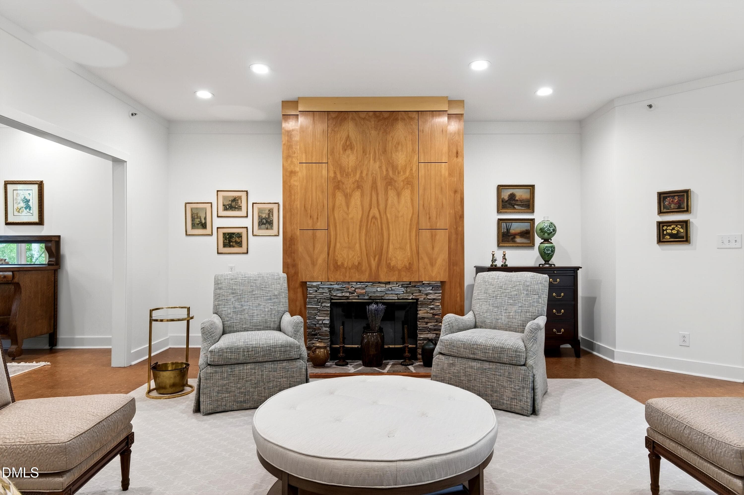 Edenburgh (15) - 100 Edenburgh Road 201, Raleigh, NC 27608, Raleigh
