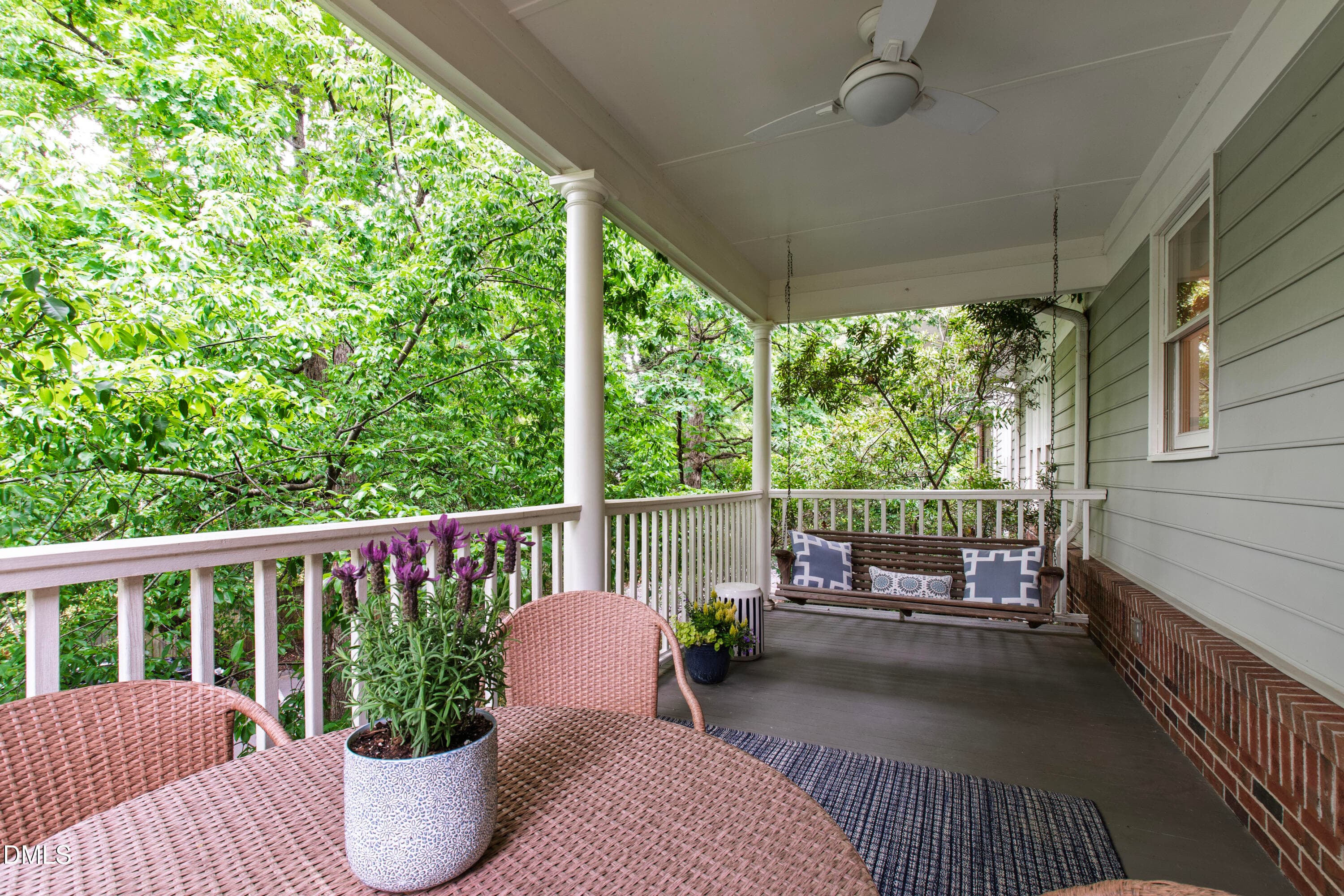 Edenburgh (39) - 100 Edenburgh Road 201, Raleigh, NC 27608, Raleigh
