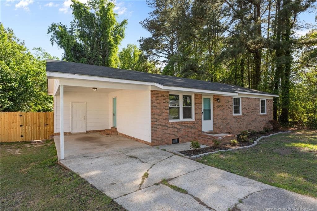 Photo 2 - 2633 Dumbarton Road, Fayetteville, NC 28306, Fayetteville
