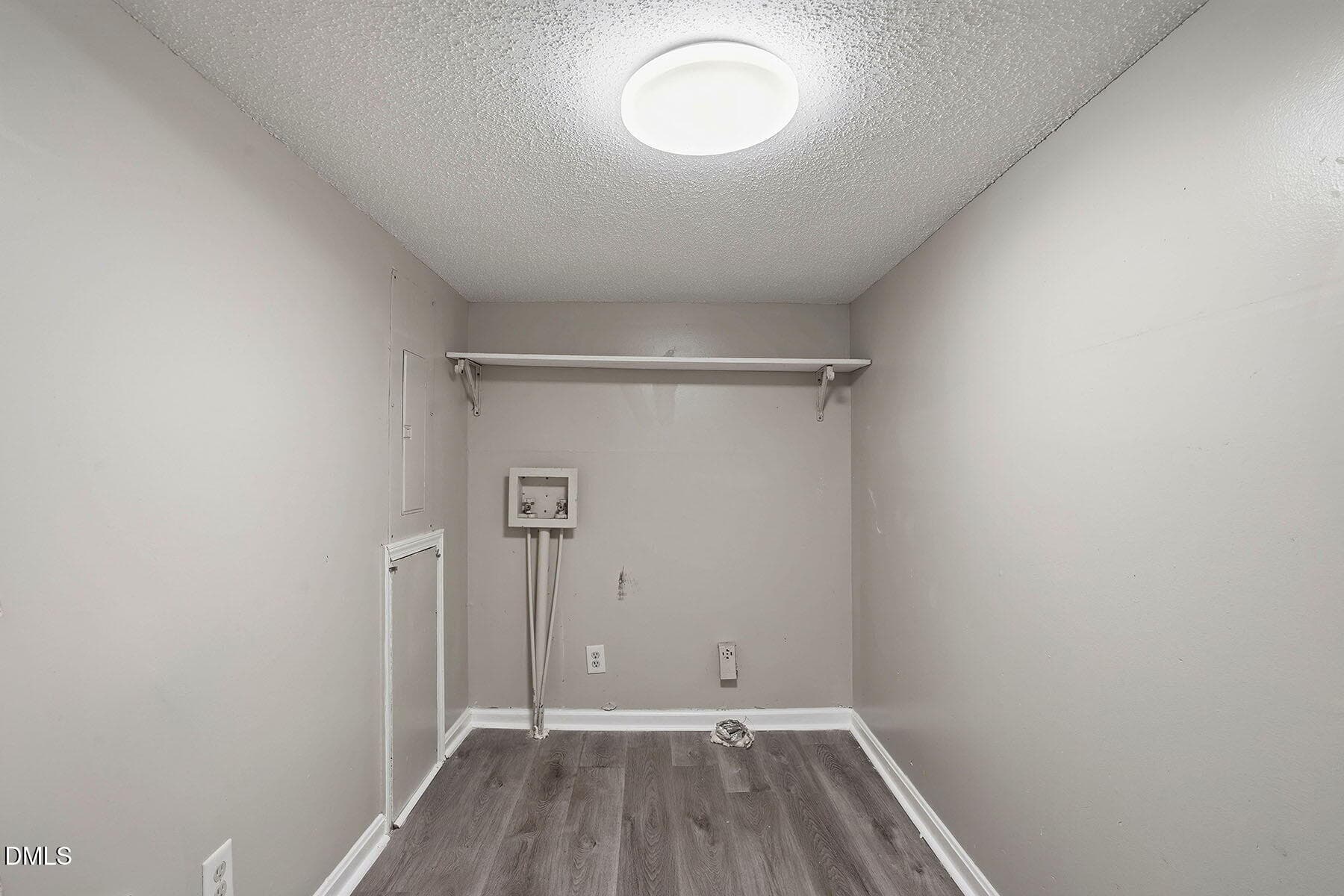 Laundry room - 204 W Hill Street, Benson, NC 27504