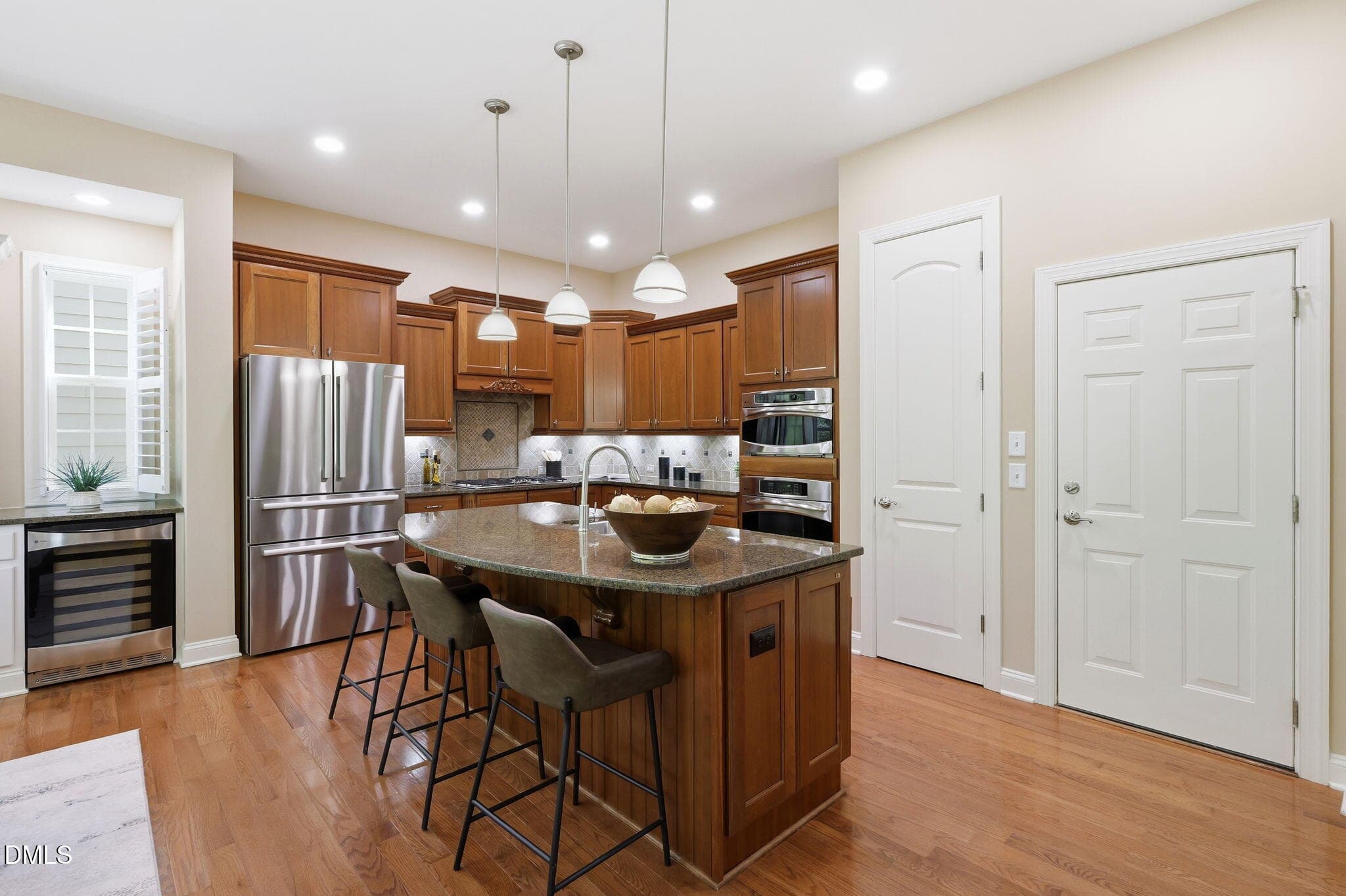 24-web-or-mls-P1123579 - 804 Long Meadows Road, Chapel Hill, NC 27516, Chapel Hill