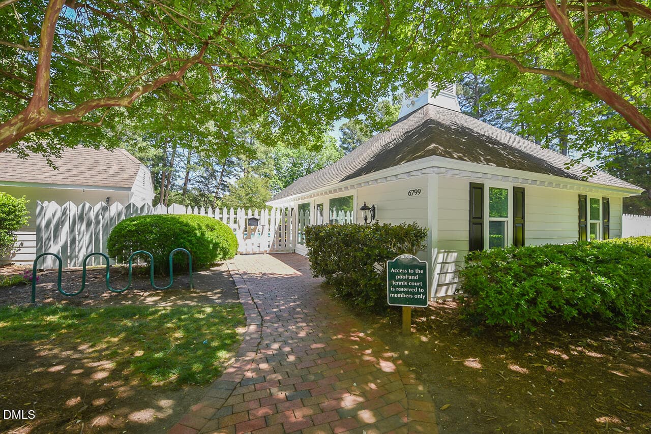 ammenities - clubhouse - OK - 242 Hales Wood Road, Chapel Hill, NC 27517, Chapel Hill