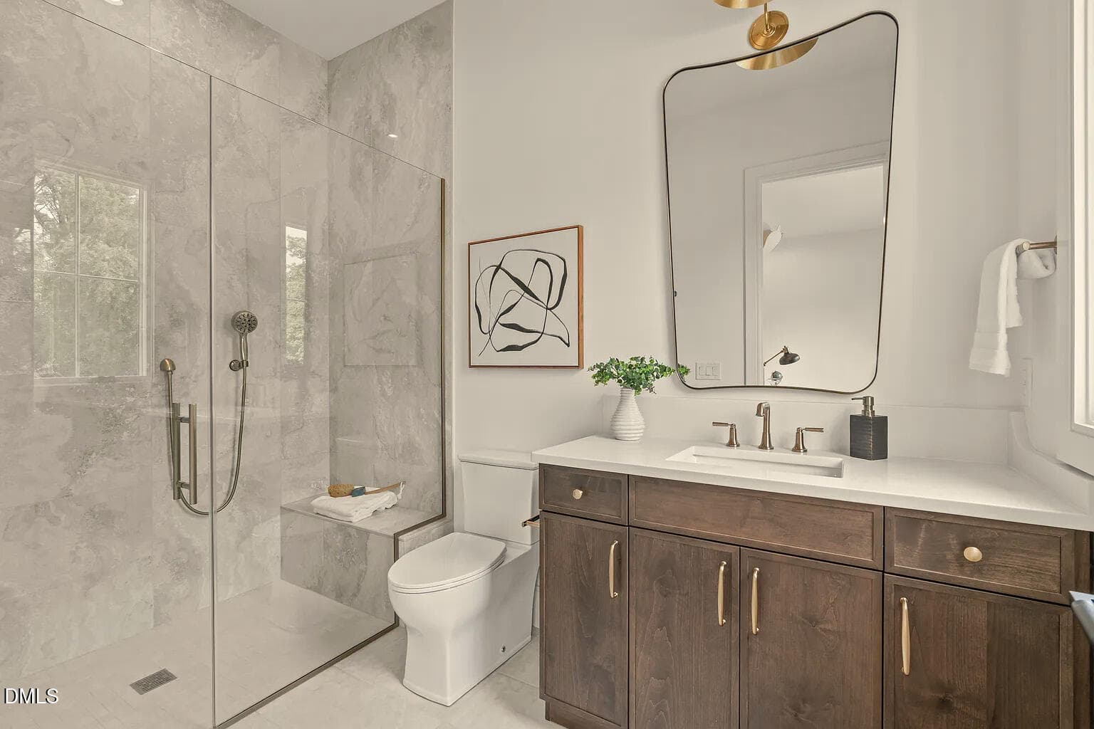 Guest Ensuite Bath - 7917 S Bridgewater Court, Raleigh, NC 27615, Raleigh