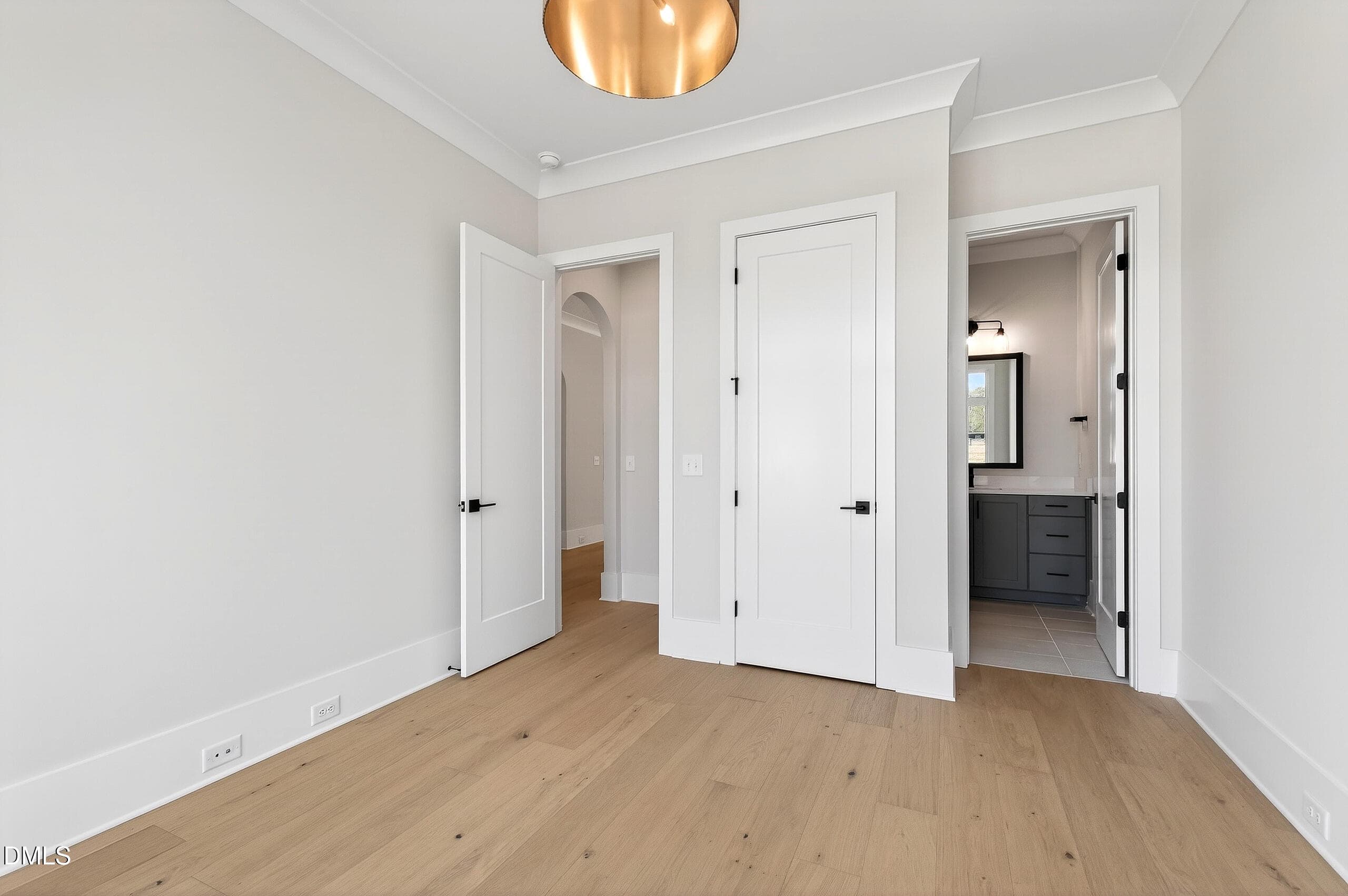 Carriage (65) - 688 Lynch Road, Selma, NC 27576