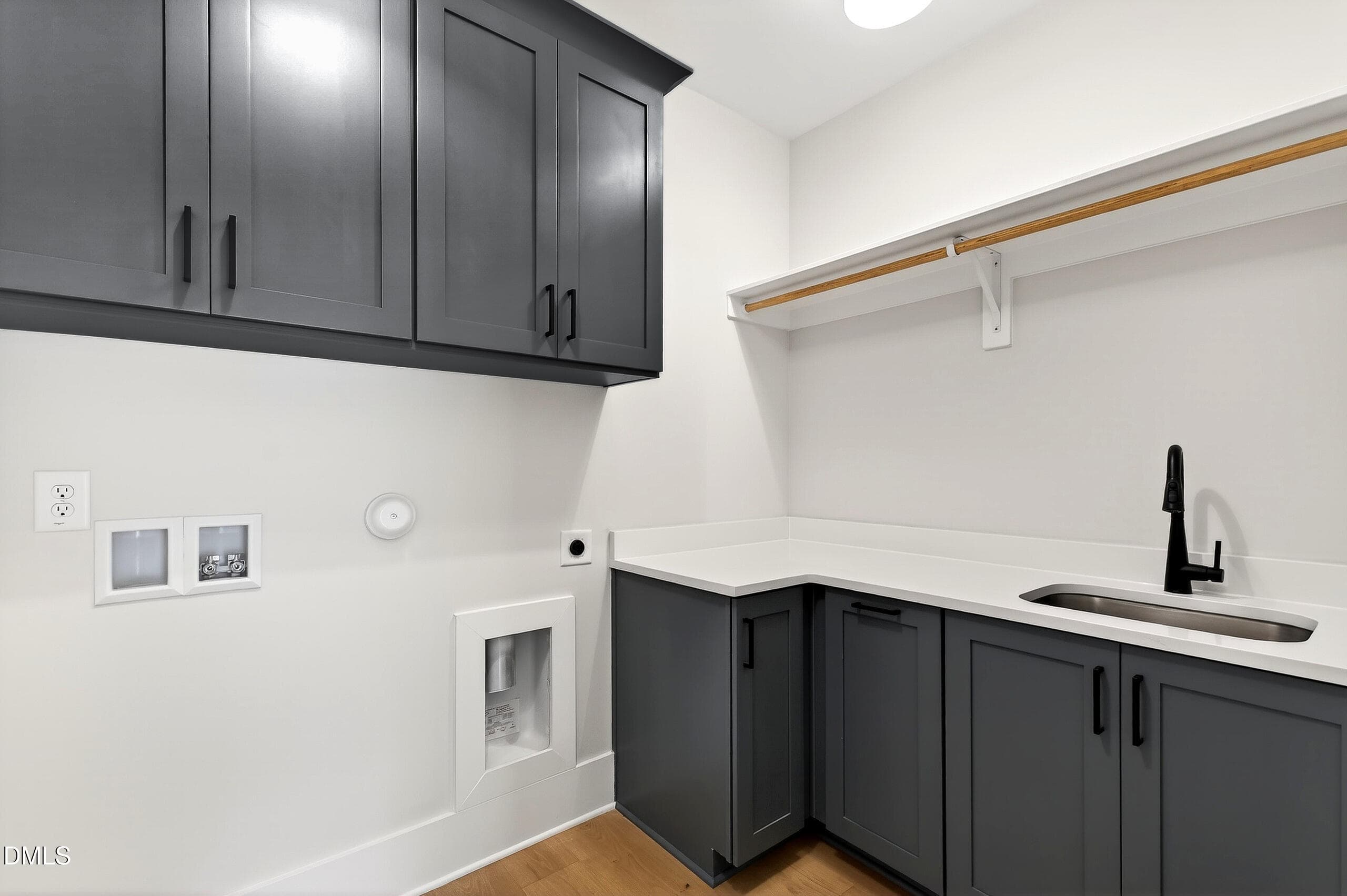 Carriage (114) - 688 Lynch Road, Selma, NC 27576
