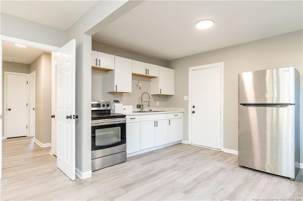 Photo 5 - 819 Isley Street, Fayetteville, NC 28305, Fayetteville