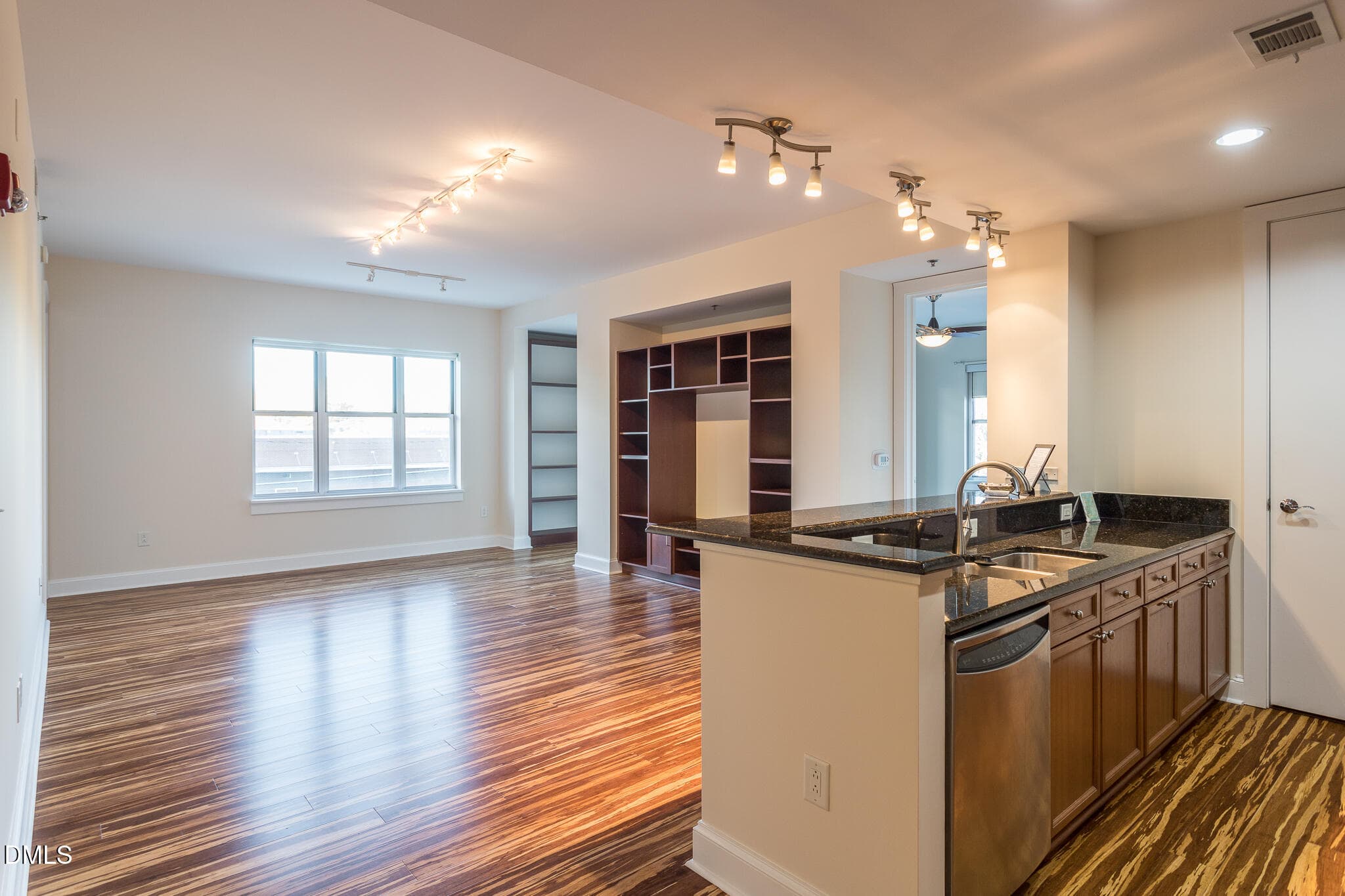 12 618 N Boylan Ave Int Unit 528 mls - 618 N Boylan Avenue 528, Raleigh, NC 27603, Raleigh