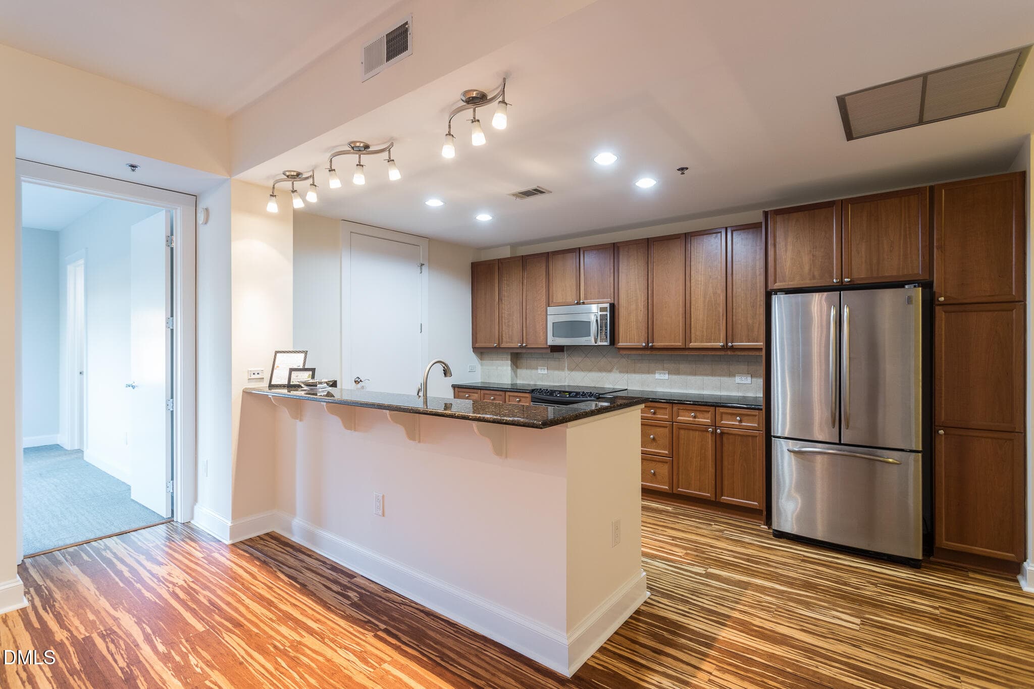 13 618 N Boylan Ave Int Unit 528 mls - 618 N Boylan Avenue 528, Raleigh, NC 27603, Raleigh