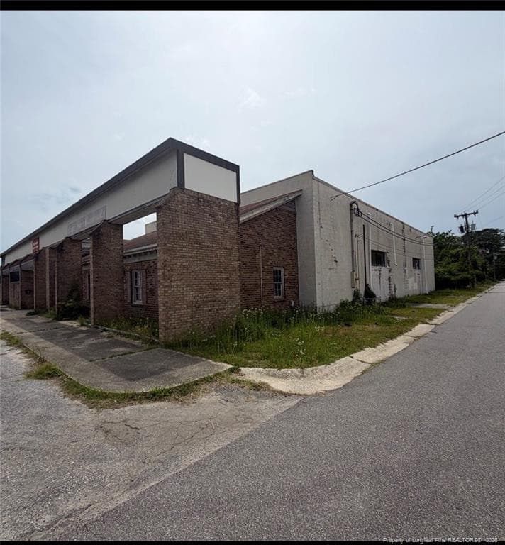 Photo 8 - 2201 N Pine Street, Lumberton, NC 28358