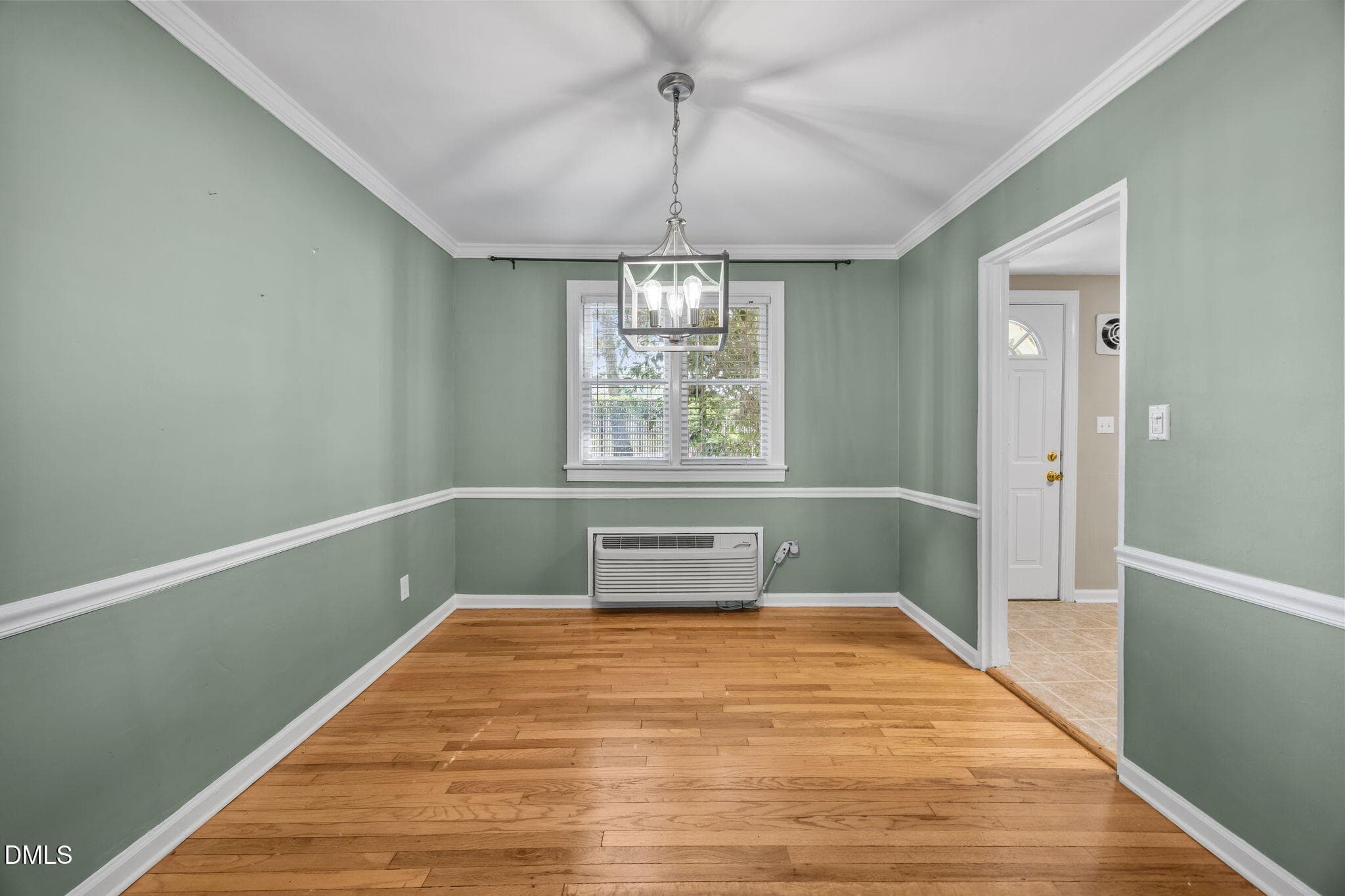19-web-or-mls-IMG_9042 - 917 Saint Marys Street, Raleigh, NC 27605, Raleigh