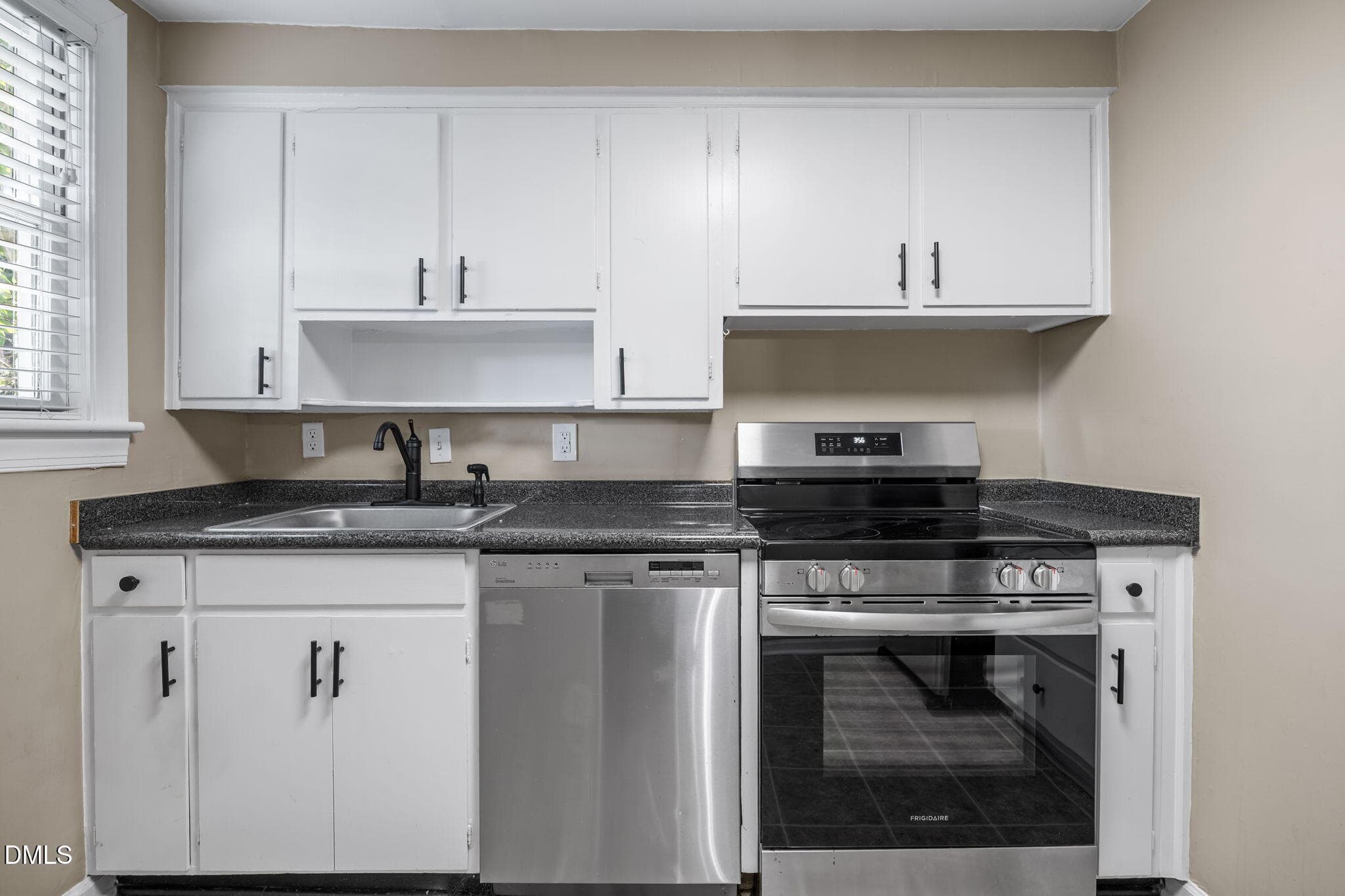 21-web-or-mls-IMG_9051 - 917 Saint Marys Street, Raleigh, NC 27605, Raleigh