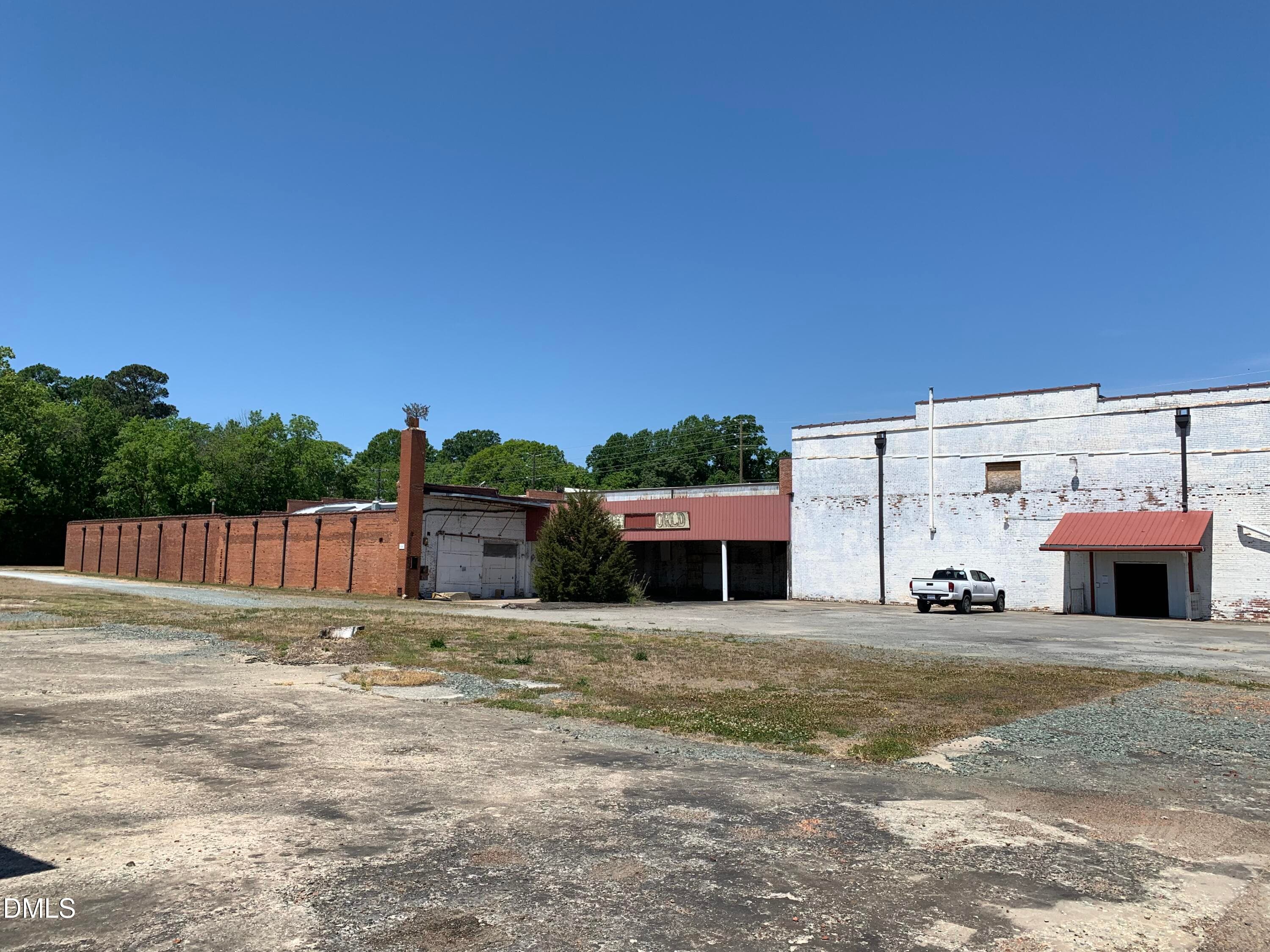 IMG_8396 - 208 W 2nd Street, Siler City, NC 27344