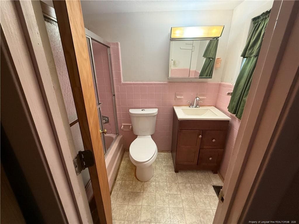 Photo 13 - 1876 Gola Drive, Fayetteville, NC 28301, Fayetteville