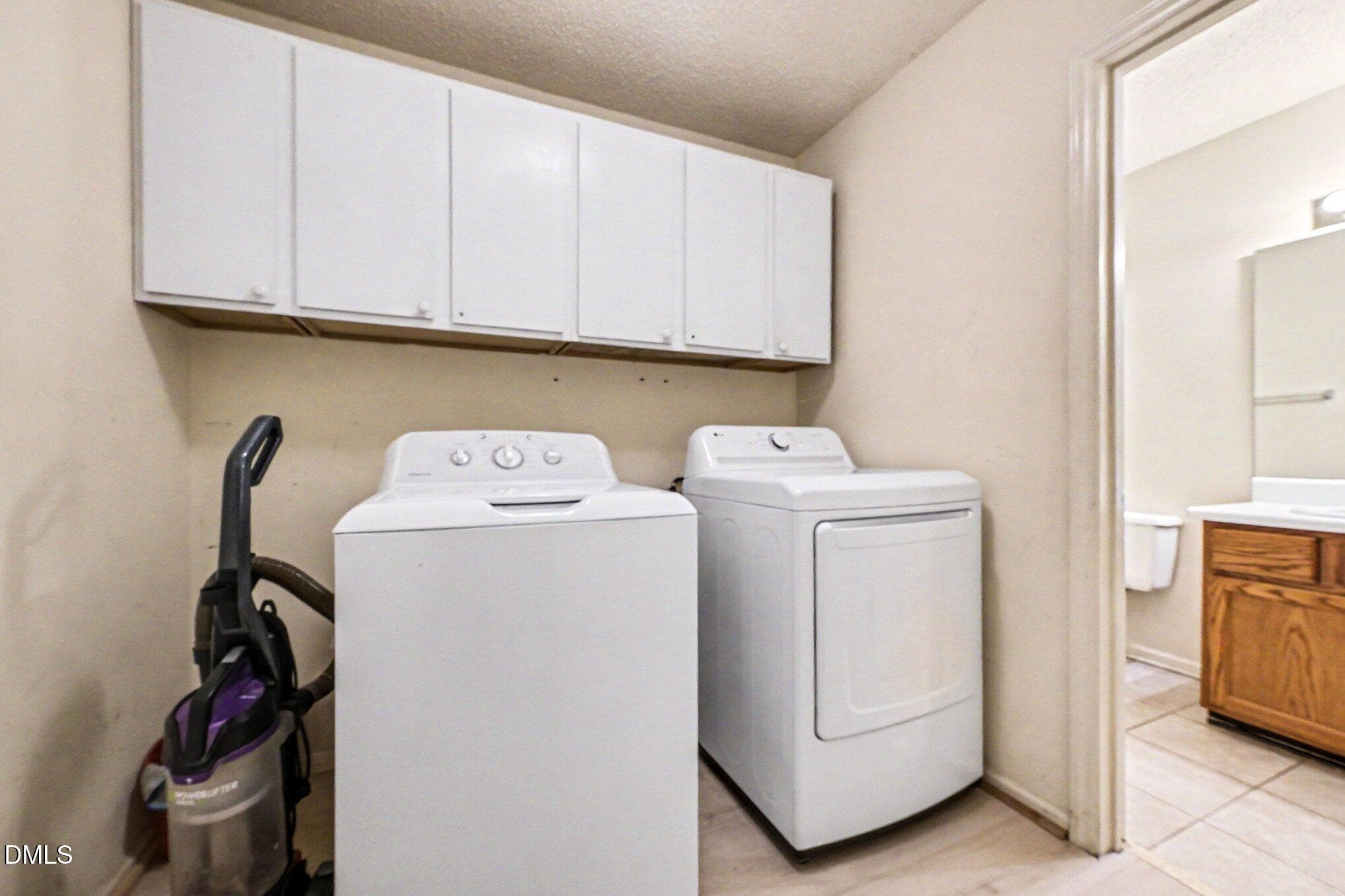 024_file_6883 - 4008 Ellisfield Drive, Durham, NC 27705, Durham