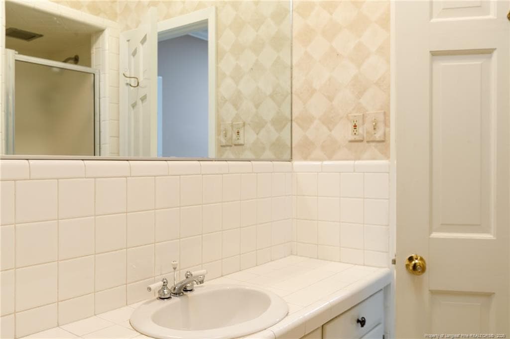 Photo 20 - 440 Valley Road, Fayetteville, NC 28305, Fayetteville