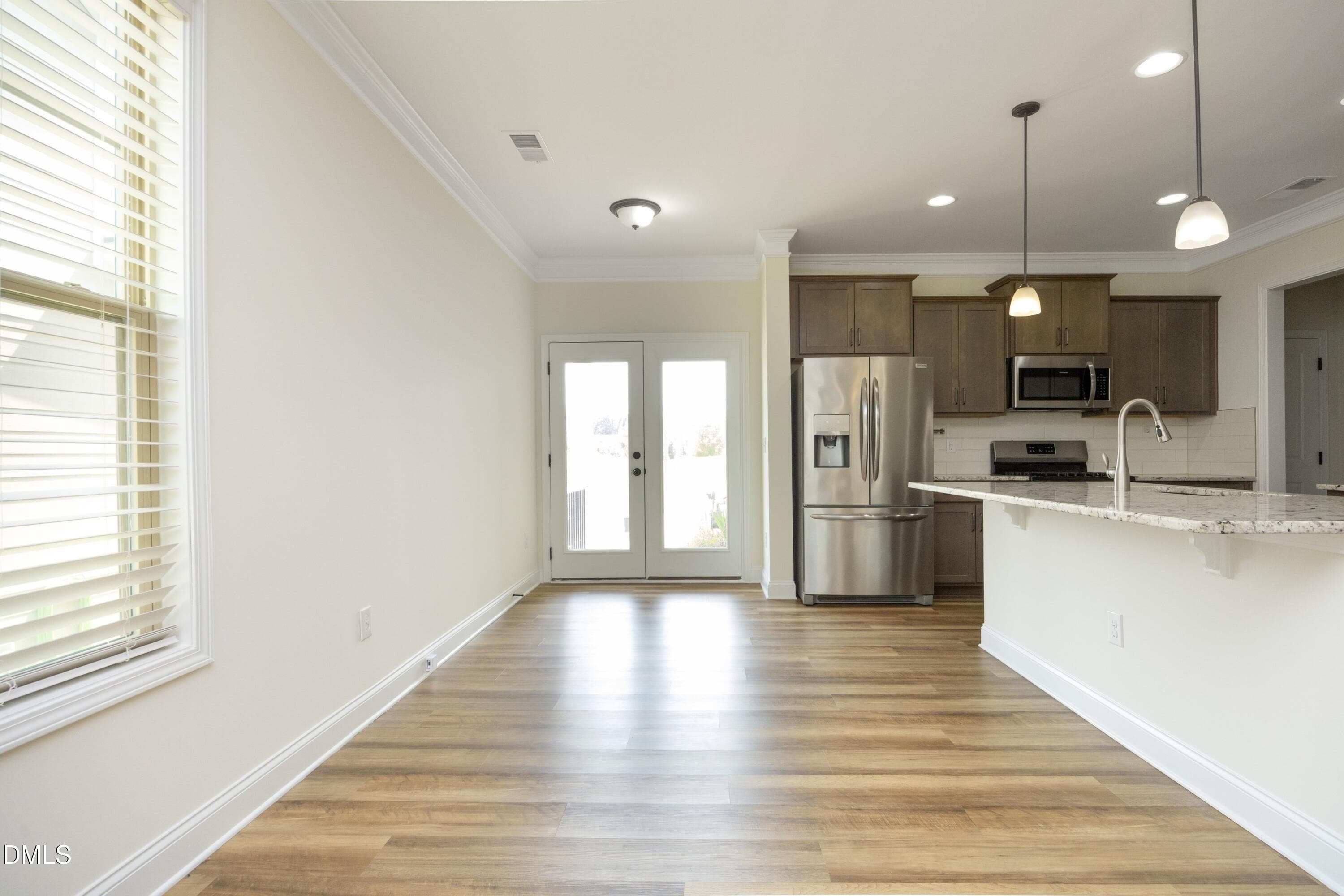 11Dining - 824 Country Downs Road, Wake Forest, NC 27587, Wake Forest