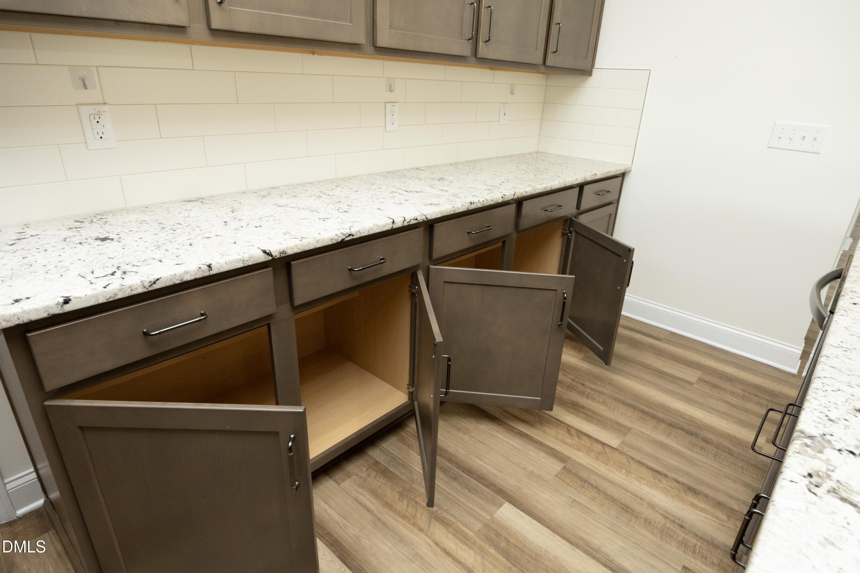 14KitchenStorage - 824 Country Downs Road, Wake Forest, NC 27587, Wake Forest