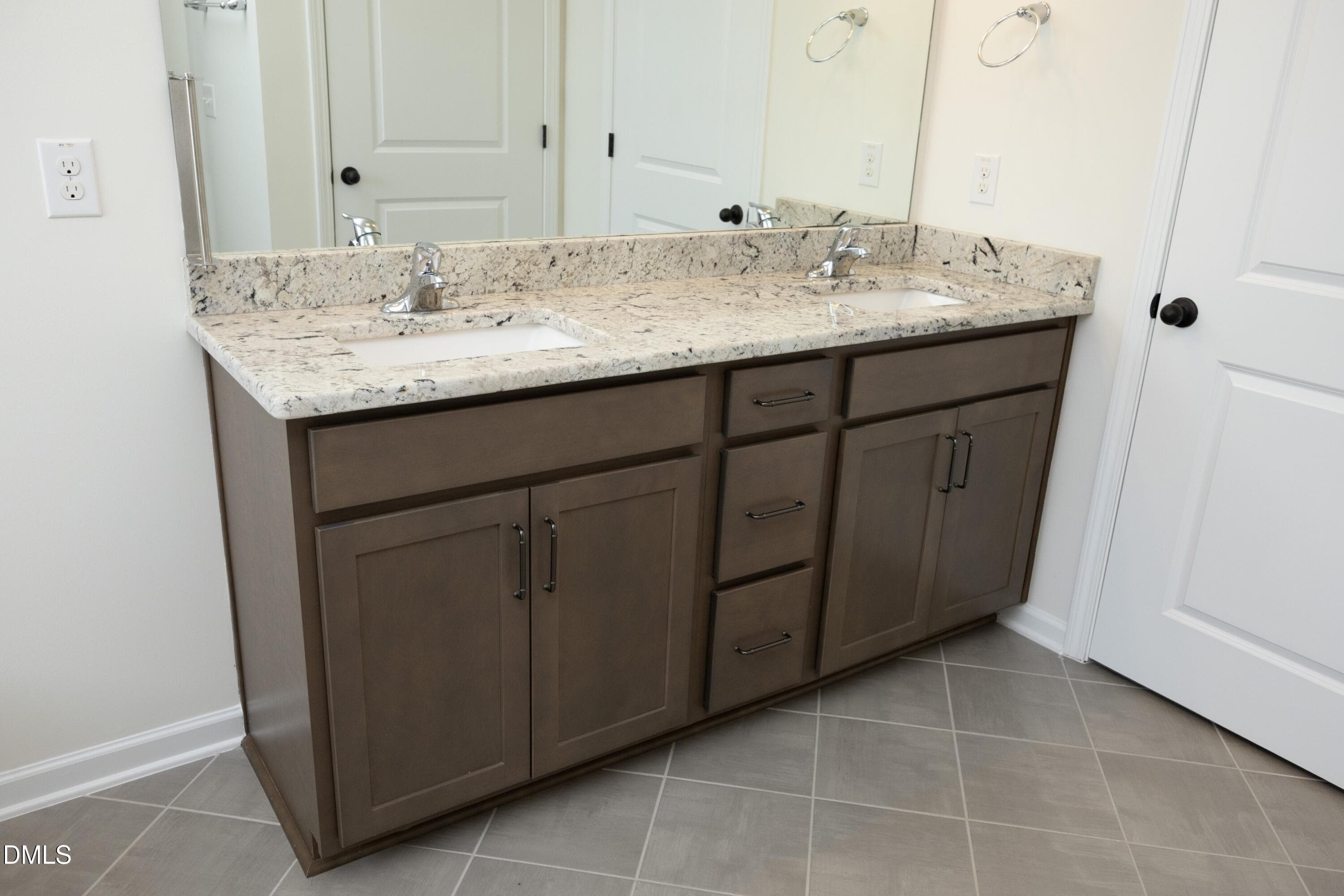 24BathCabinets - 824 Country Downs Road, Wake Forest, NC 27587, Wake Forest