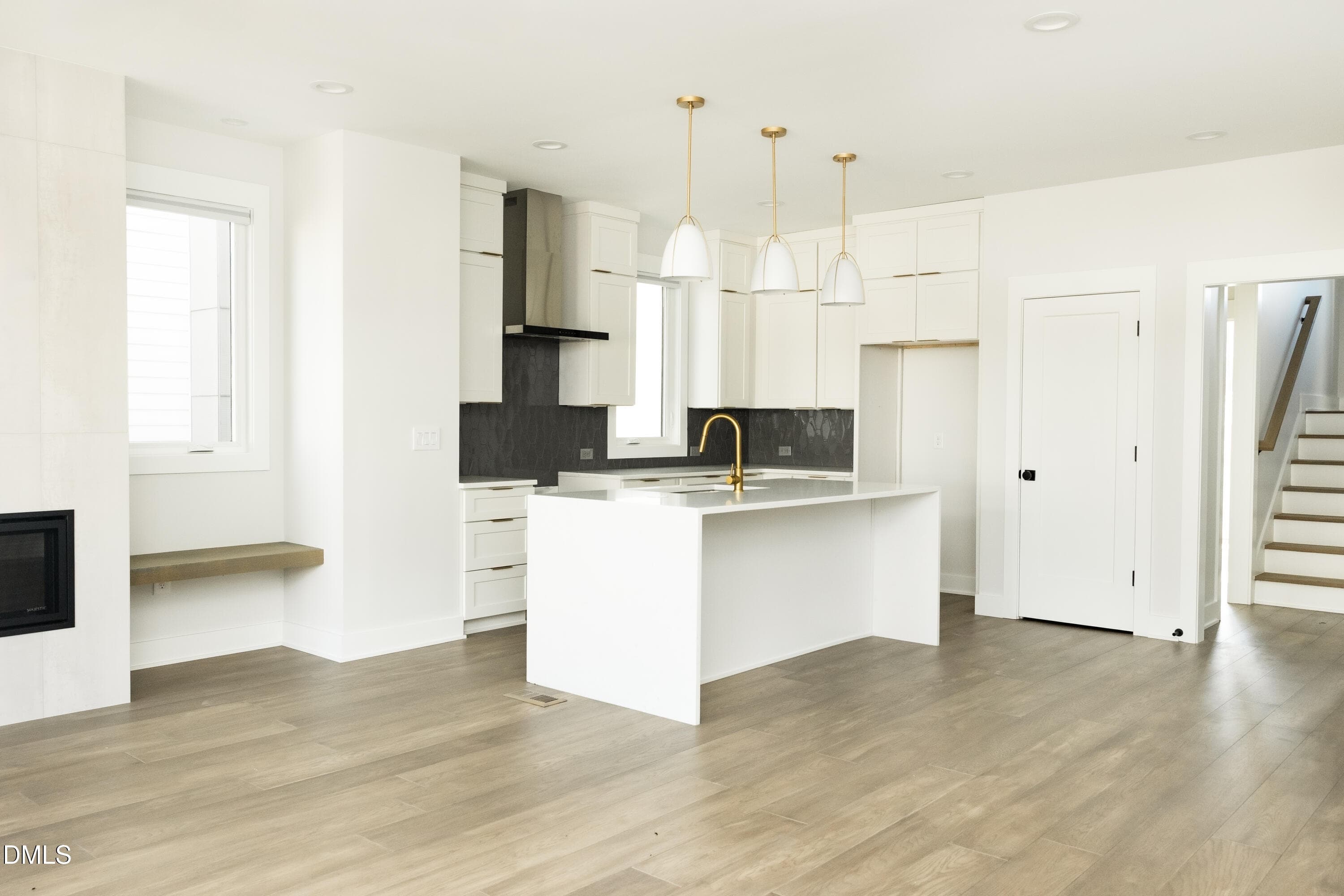 2H4A9884-1 - 209 Woodsborough Place, Raleigh, NC 27601, Raleigh
