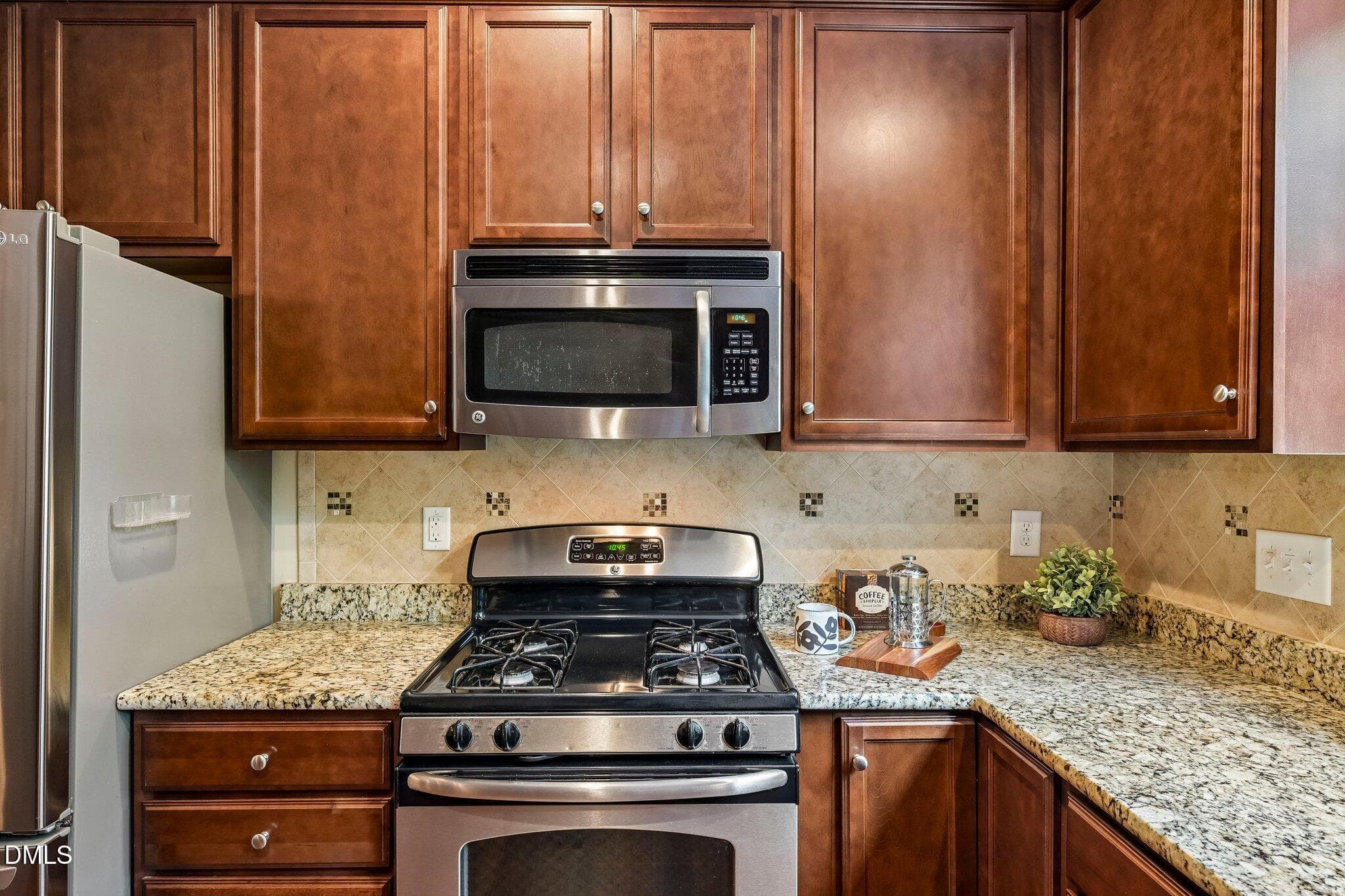 17-web-or-mls-8000 Upper Lake Dr-S1205-0 - 8000 Upper Lake Drive, Raleigh, NC 27615, Raleigh