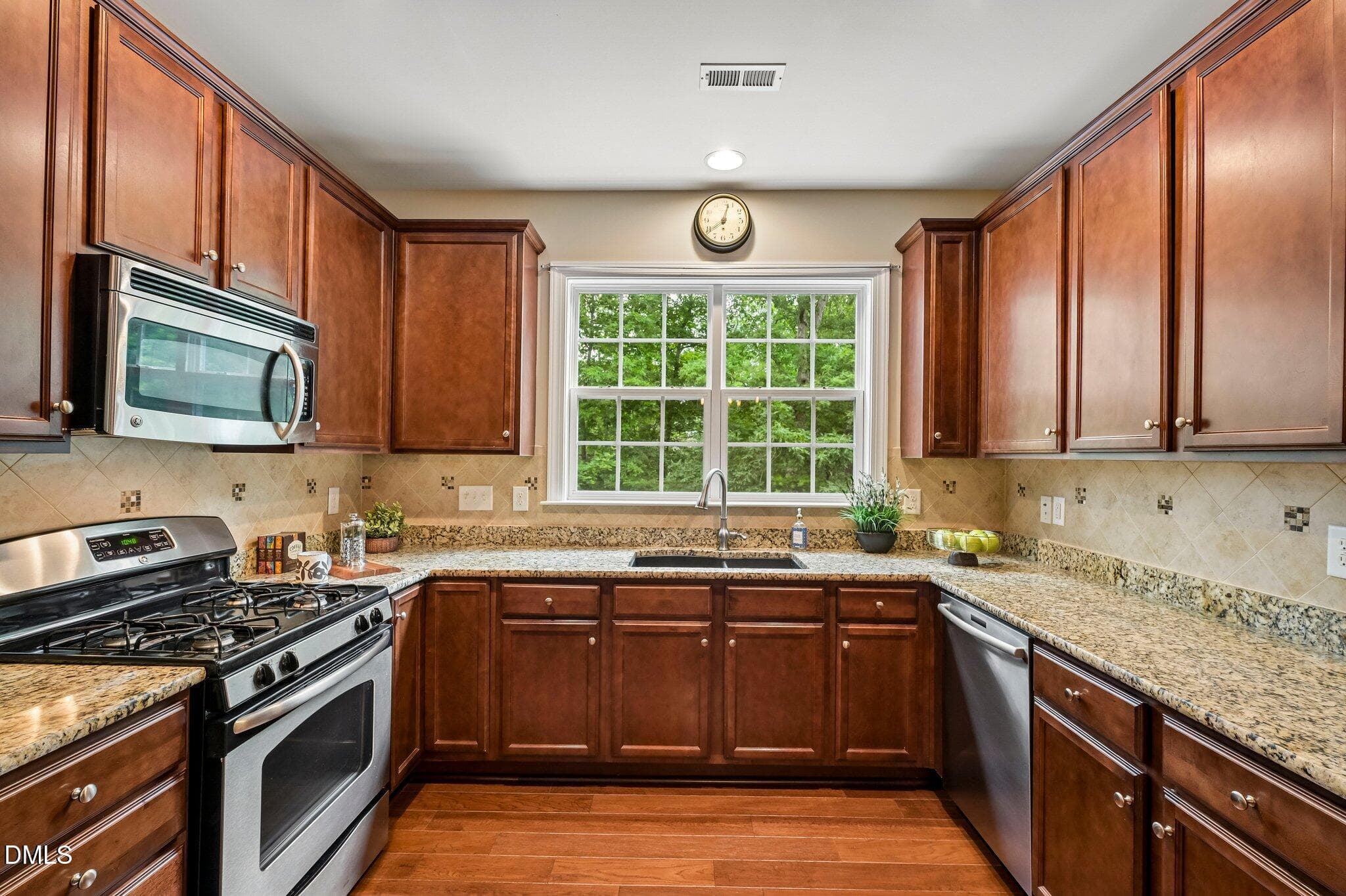 19-web-or-mls-8000 Upper Lake Dr-S1205-0 - 8000 Upper Lake Drive, Raleigh, NC 27615, Raleigh