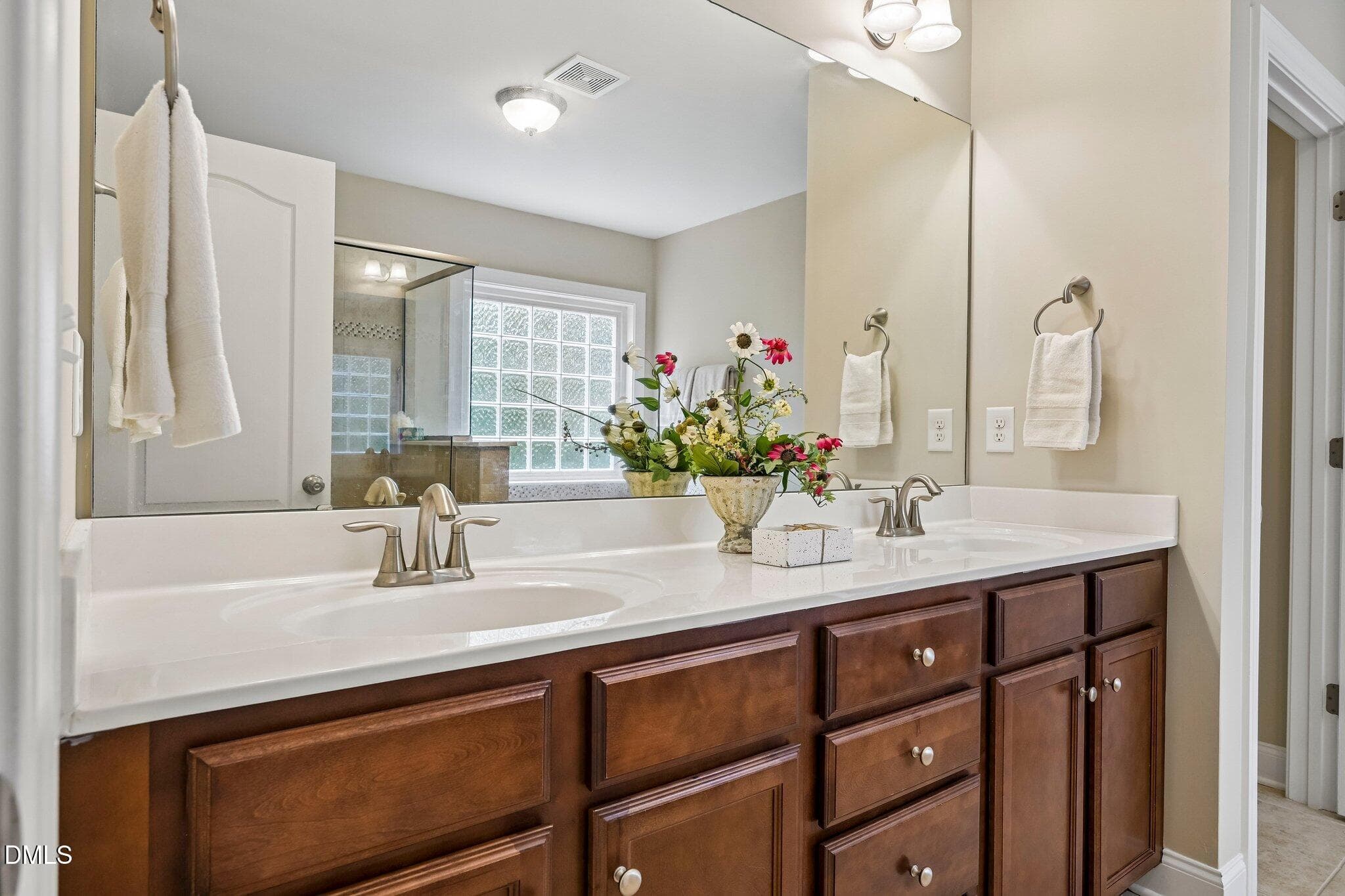 26-web-or-mls-8000 Upper Lake Dr-S1205-0 - 8000 Upper Lake Drive, Raleigh, NC 27615, Raleigh