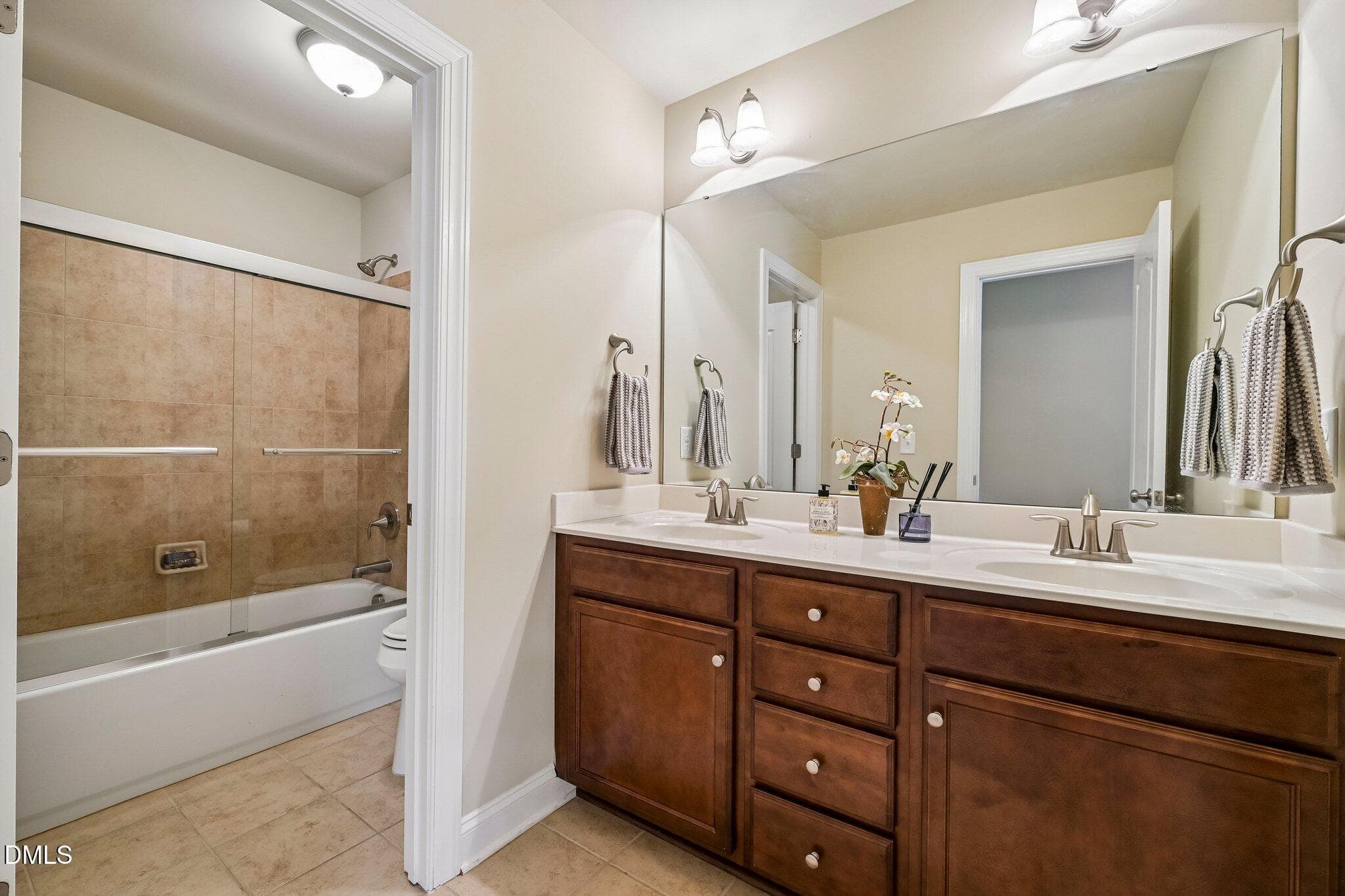32-web-or-mls-8000 Upper Lake Dr-S1205-0 - 8000 Upper Lake Drive, Raleigh, NC 27615, Raleigh