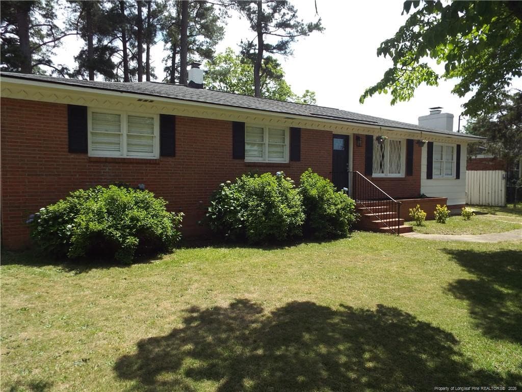 Photo 3 - 5101 N Sumac Circle, Fayetteville, NC 28304, Fayetteville