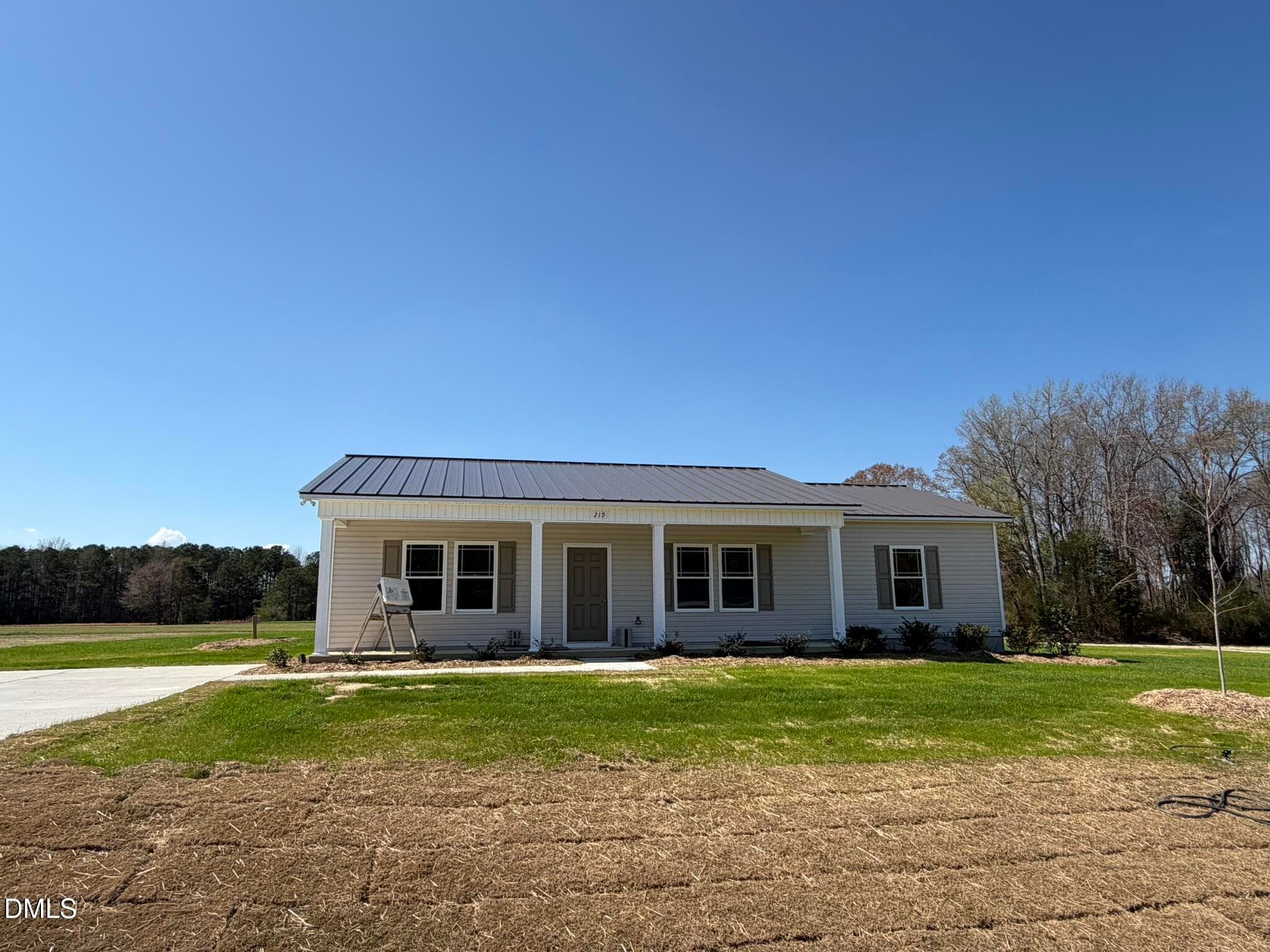 219 Jacobs Ridge Drive, Four Oaks, NC 27524