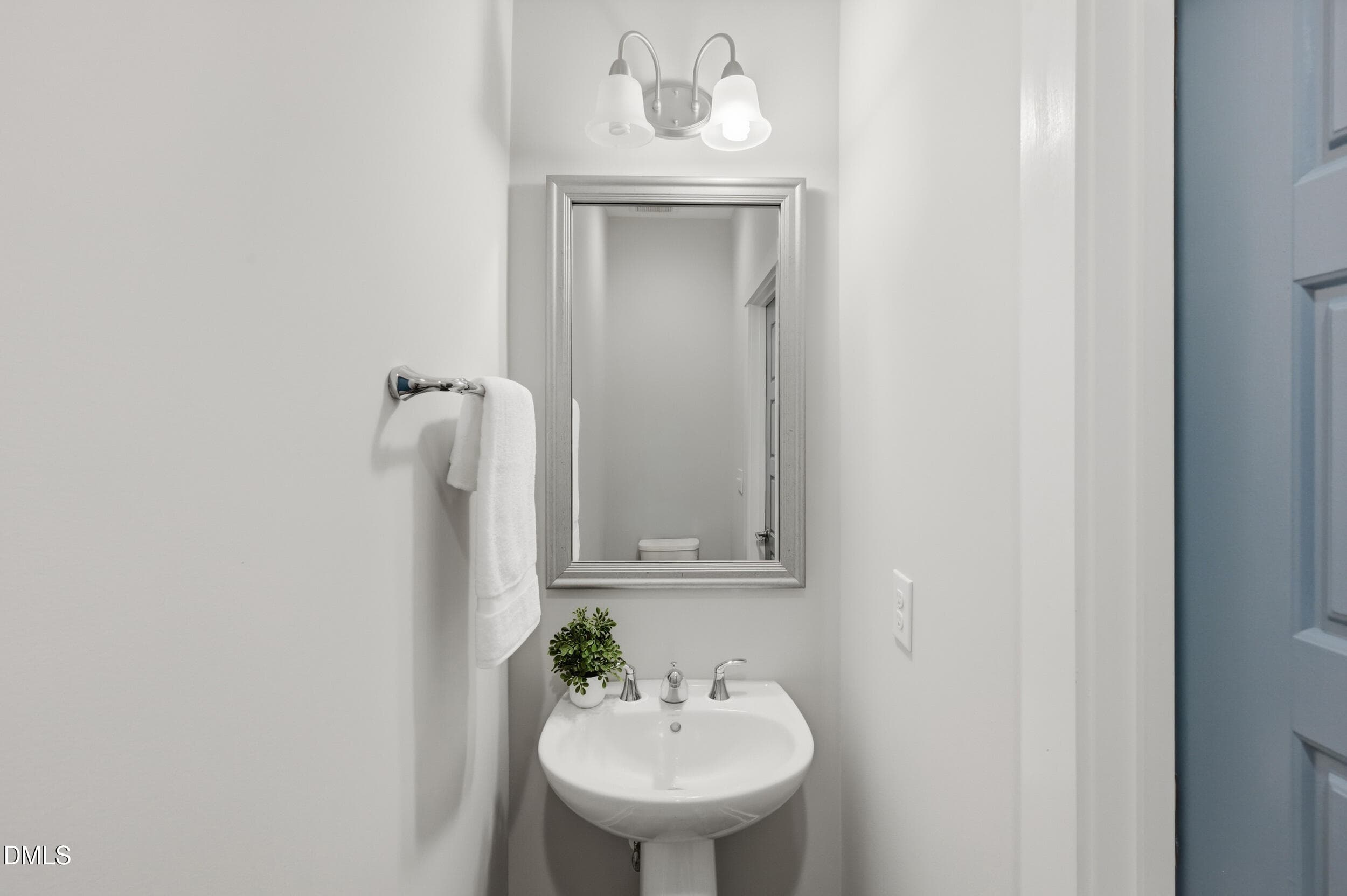 062 - 2801 Wilshire Hill Drive 105, Raleigh, NC 27604, Raleigh