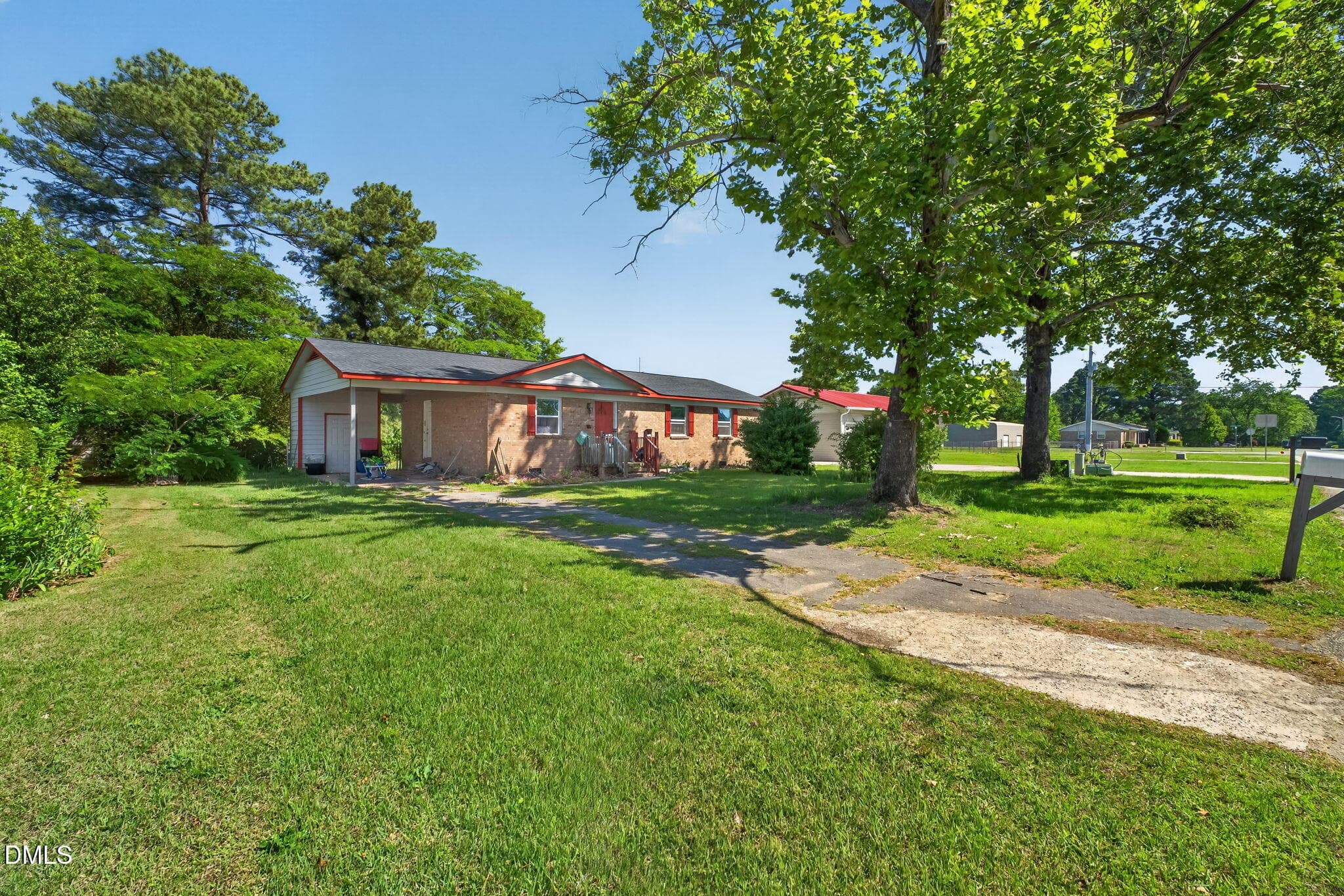 3-web-or-mls-DSC08709 - 6510 Portsmouth Drive, Fayetteville, NC 28314, Fayetteville