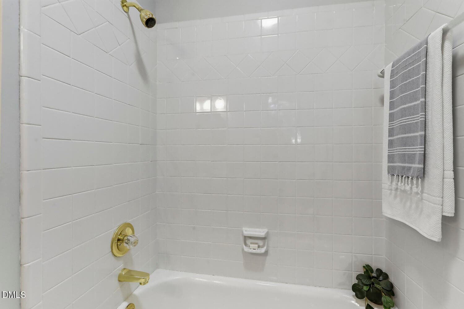 054 - 429 Grosvenor Drive, Raleigh, NC 27615, Raleigh
