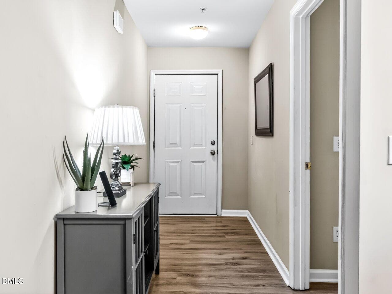 004-1280x960-foyer - 3000 Trailwood Pines Lane 103, Raleigh, NC 27603, Raleigh