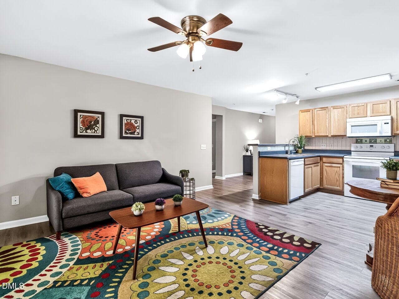 008-1280x960-living-room - 3000 Trailwood Pines Lane 103, Raleigh, NC 27603, Raleigh