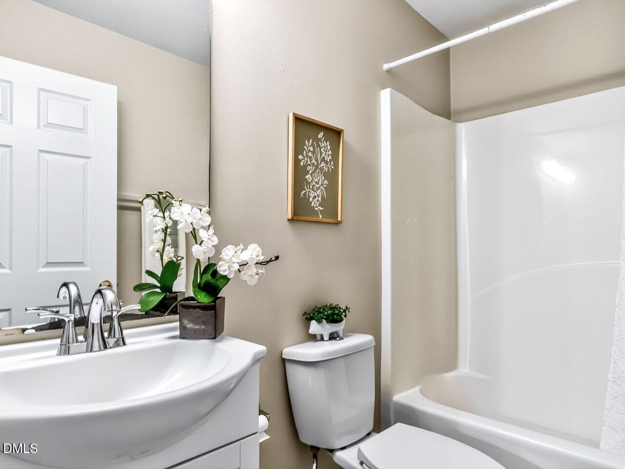 019-1280x960-bathroom - 3000 Trailwood Pines Lane 103, Raleigh, NC 27603, Raleigh
