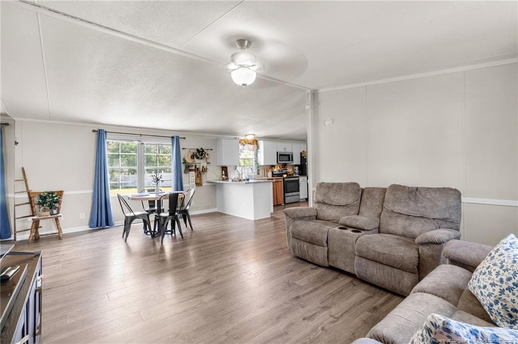 Photo 3 - 93 Castle Wood, Sanford, NC 27332, Sanford