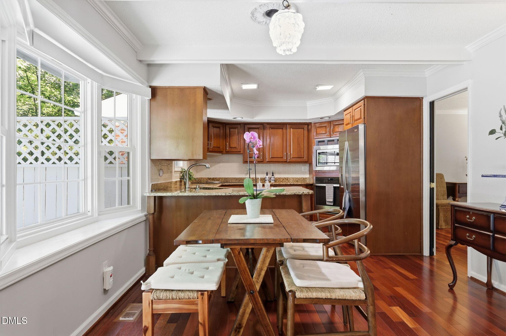 23-web-or-mls-BREAKFAST-KITCHEN-CLOSER_4 - 100 Moray Court, Cary, NC 27511, Cary