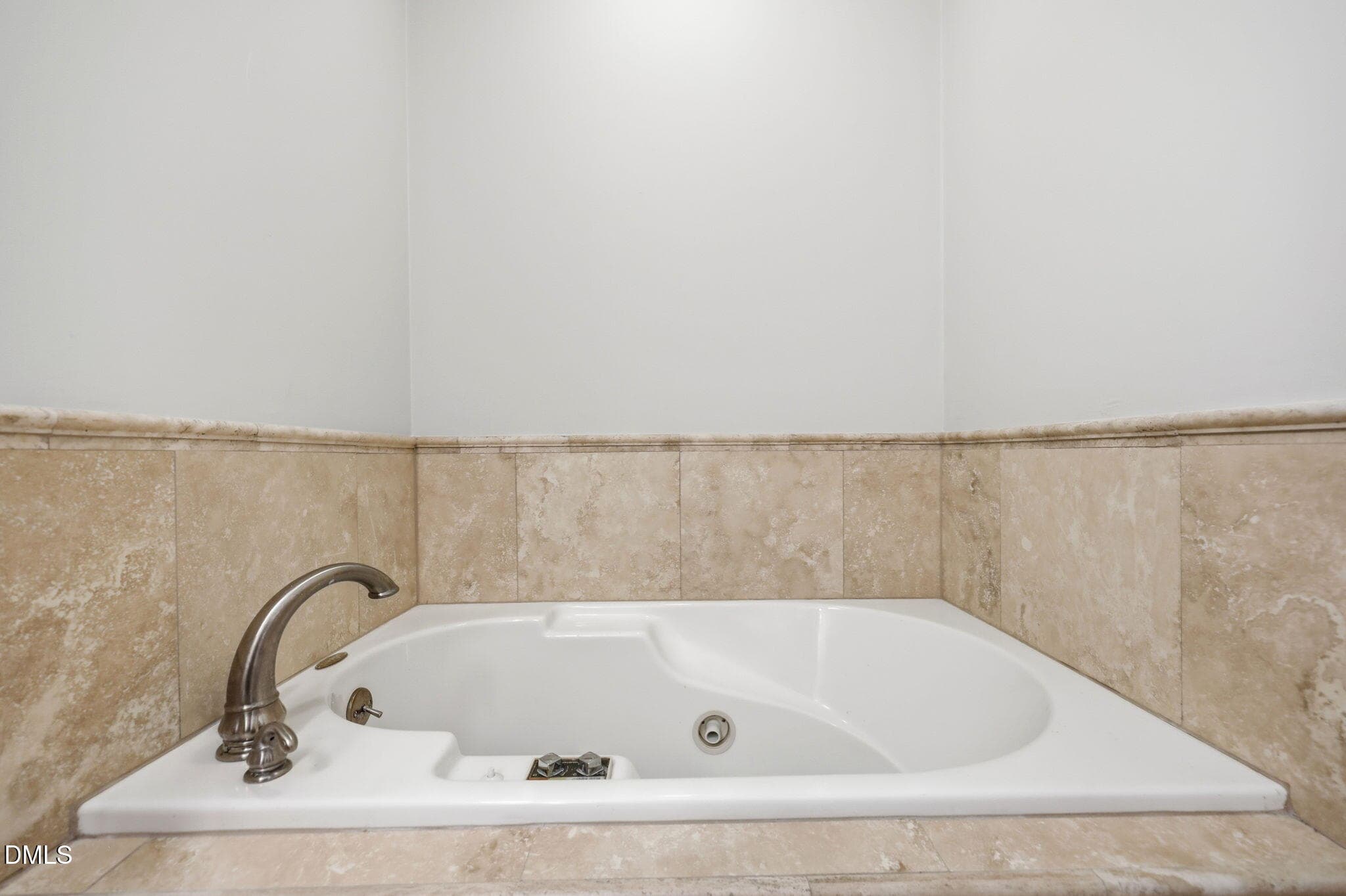 37-web-or-mls-MB-Whirlpool_4107 - 100 Moray Court, Cary, NC 27511, Cary