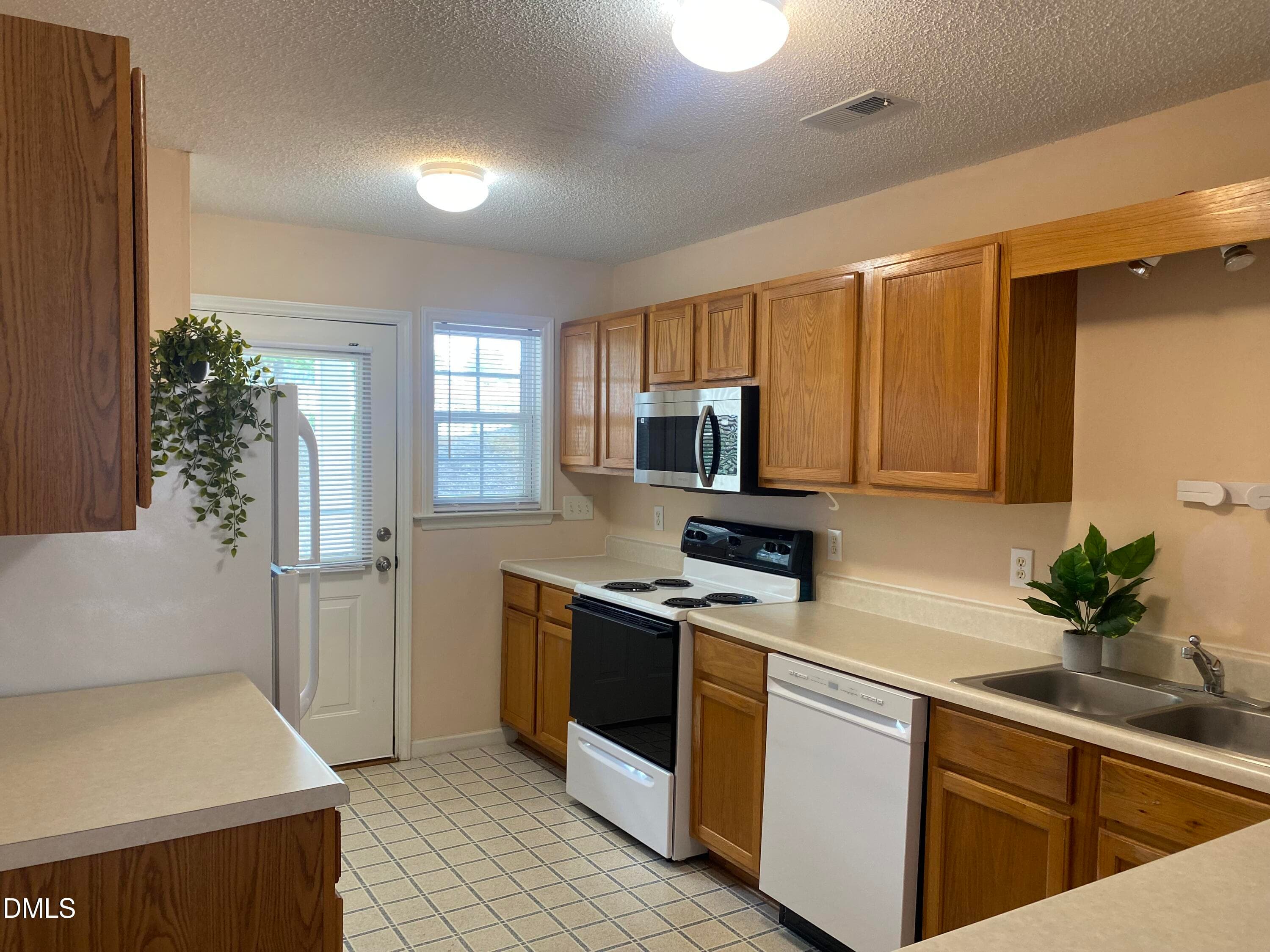 Kitchen pic - 3730 Votive Lane, Raleigh, NC 27604, Raleigh