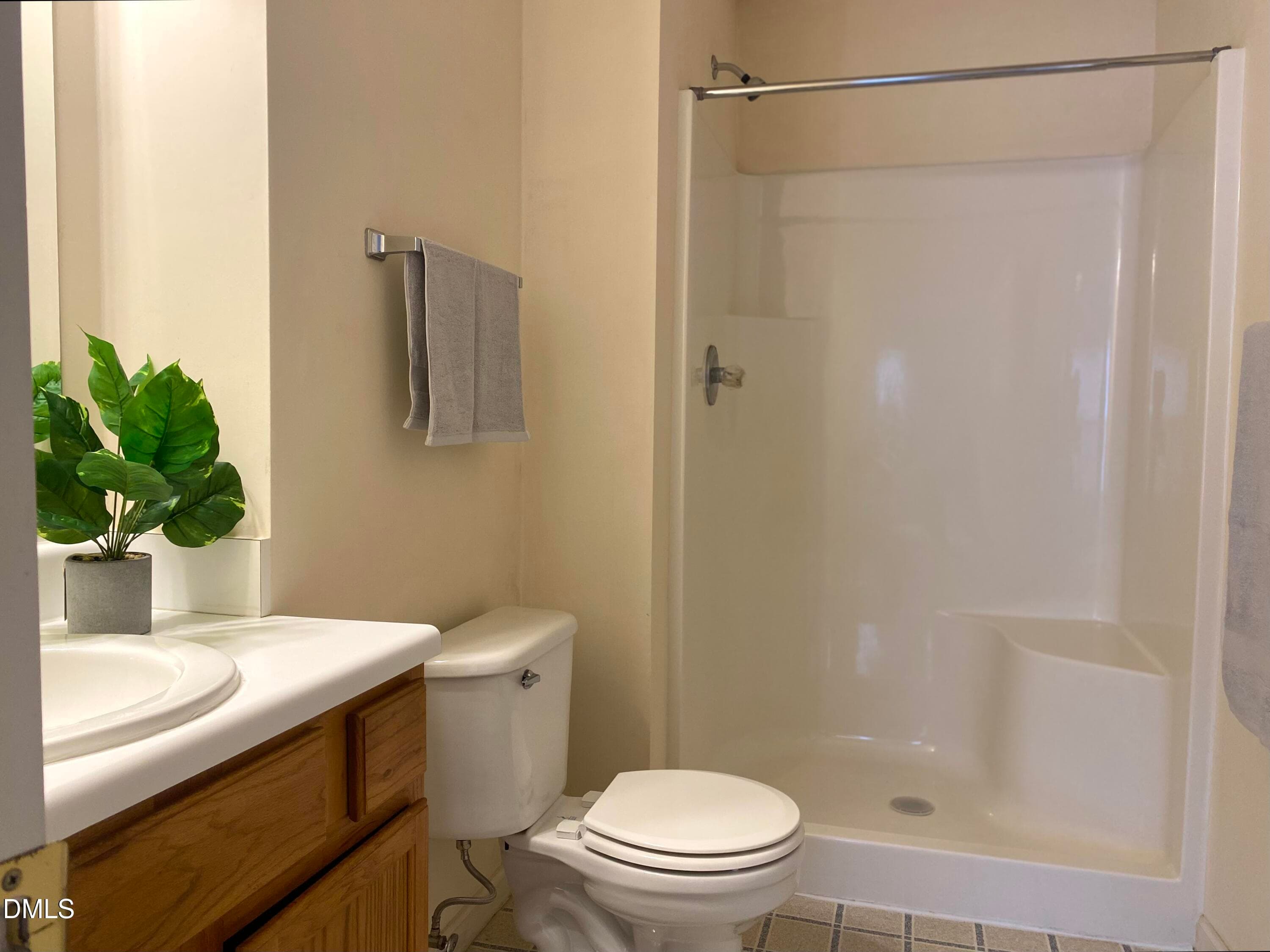 Bathroom 1 pic - 3730 Votive Lane, Raleigh, NC 27604, Raleigh
