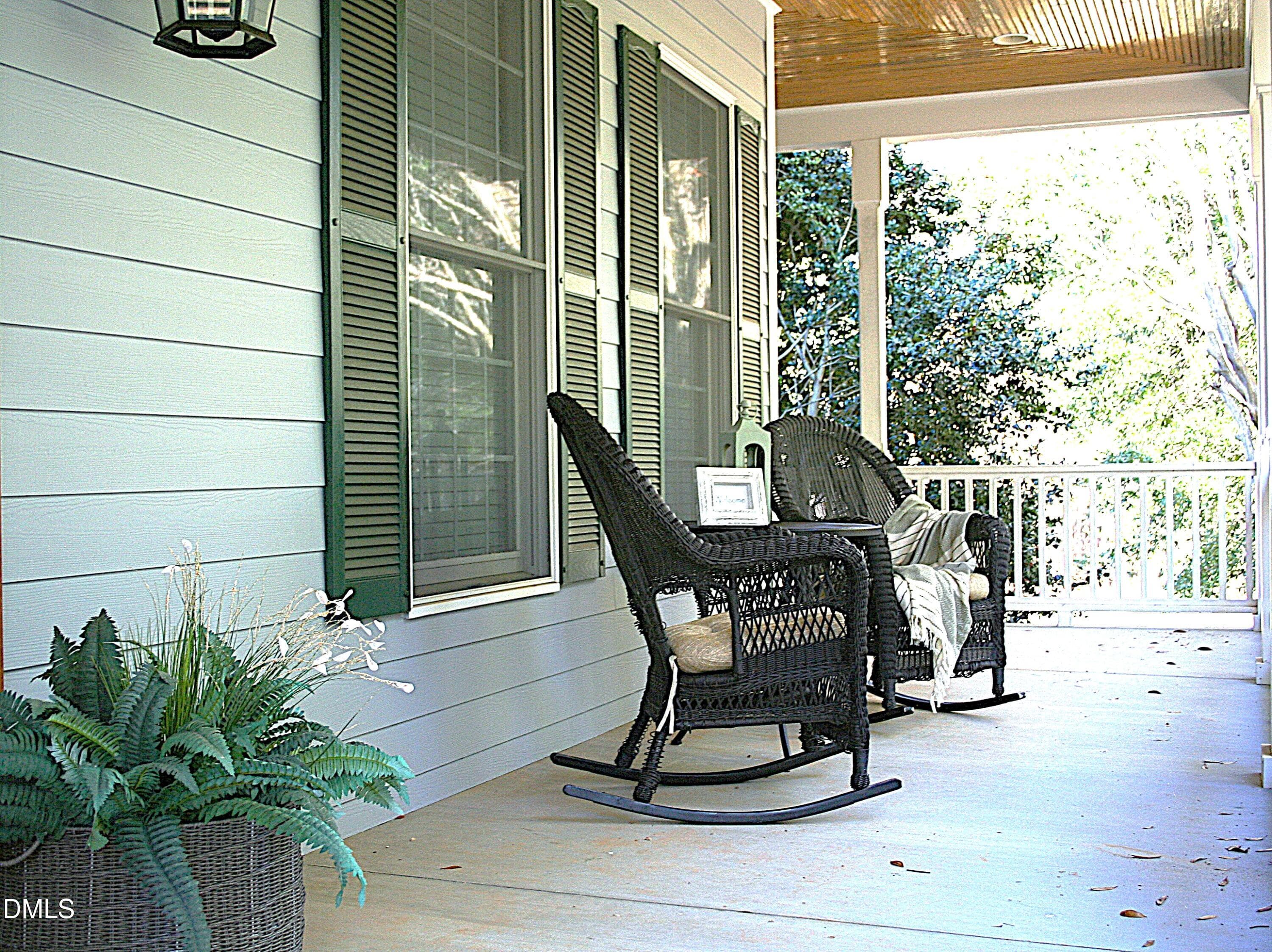 Front Porch - 220 Jordan Narron Road, Selma, NC 27576