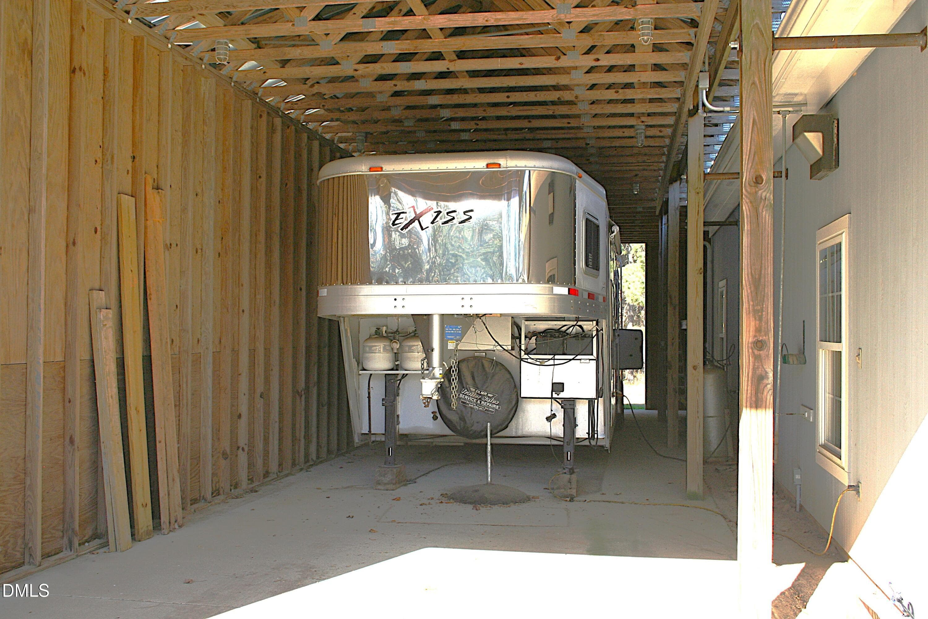 Overhang Parking - 220 Jordan Narron Road, Selma, NC 27576