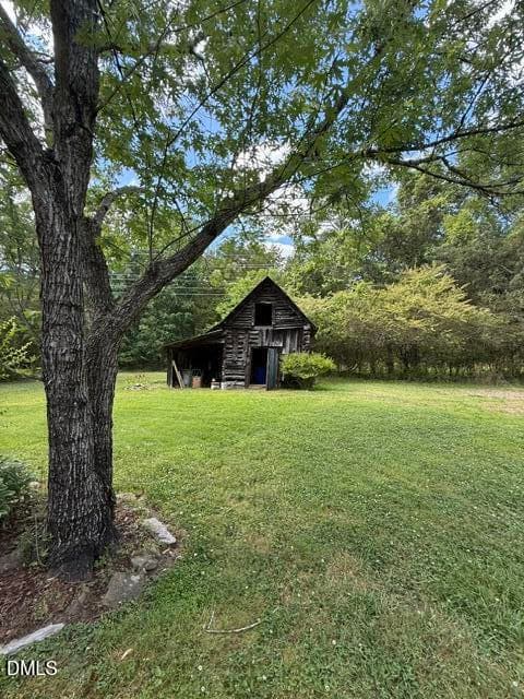 Beautiful grounds - 3415 Mt Willing Road, Efland, NC 27243, Efland