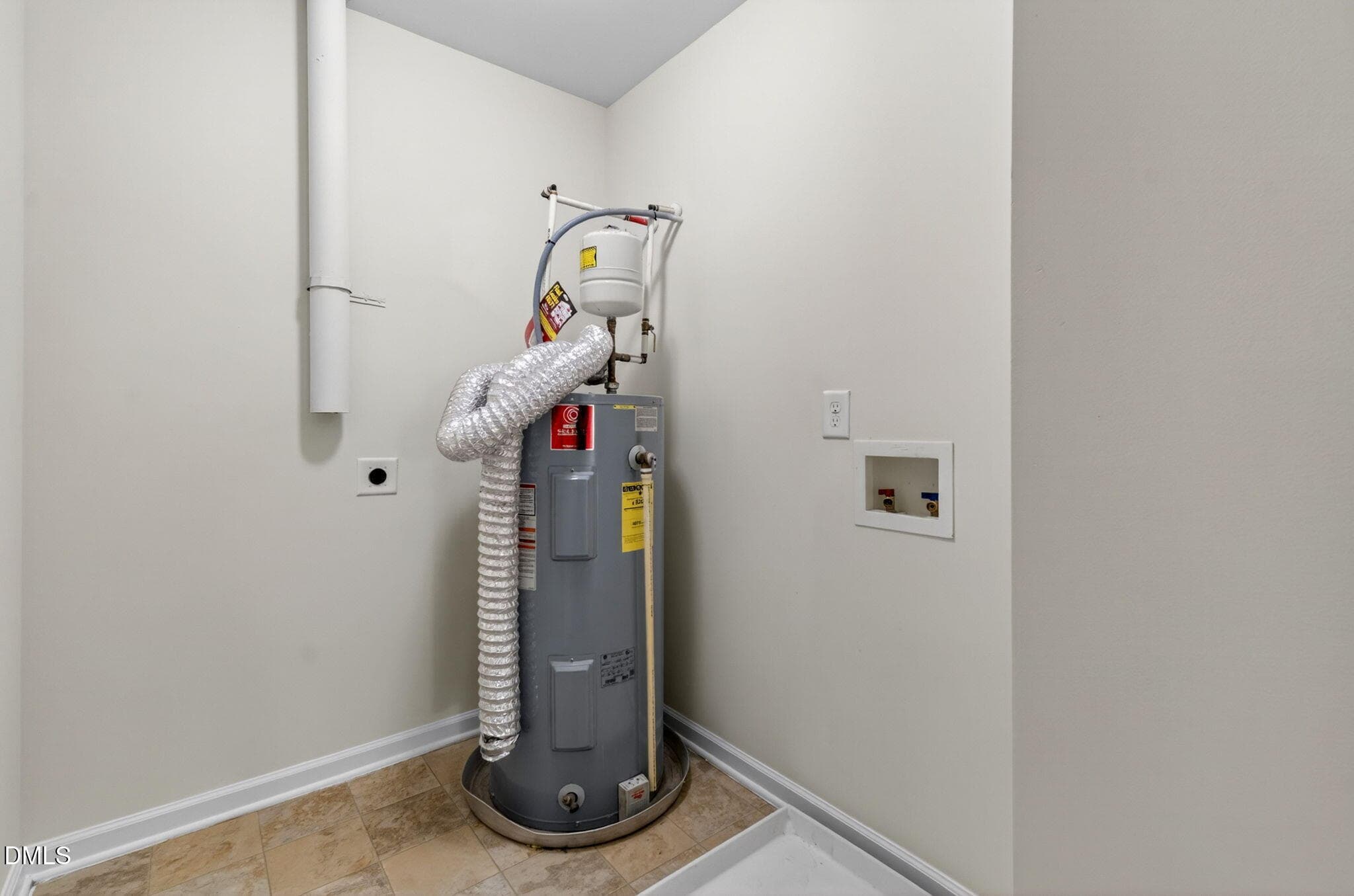 water heater and washer dryer - 11101 Gwynn Oaks Drive 103, Raleigh, NC 27614, Raleigh