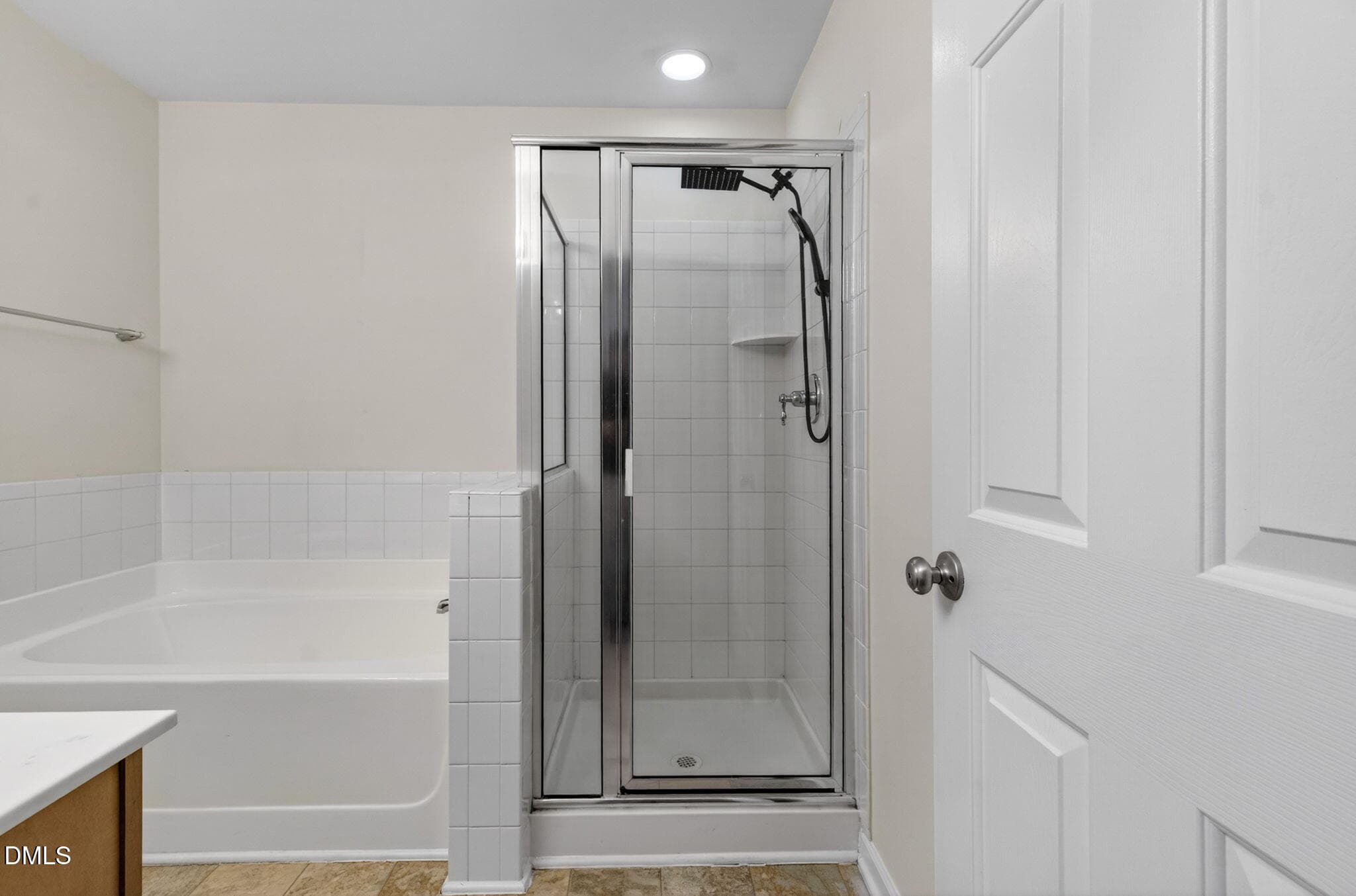 shower master bath - 11101 Gwynn Oaks Drive 103, Raleigh, NC 27614, Raleigh