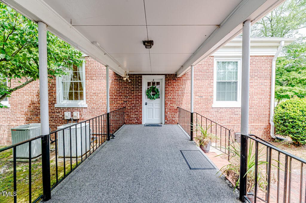 AHP-33346 - 211 S Main Street, Broadway, NC 27505