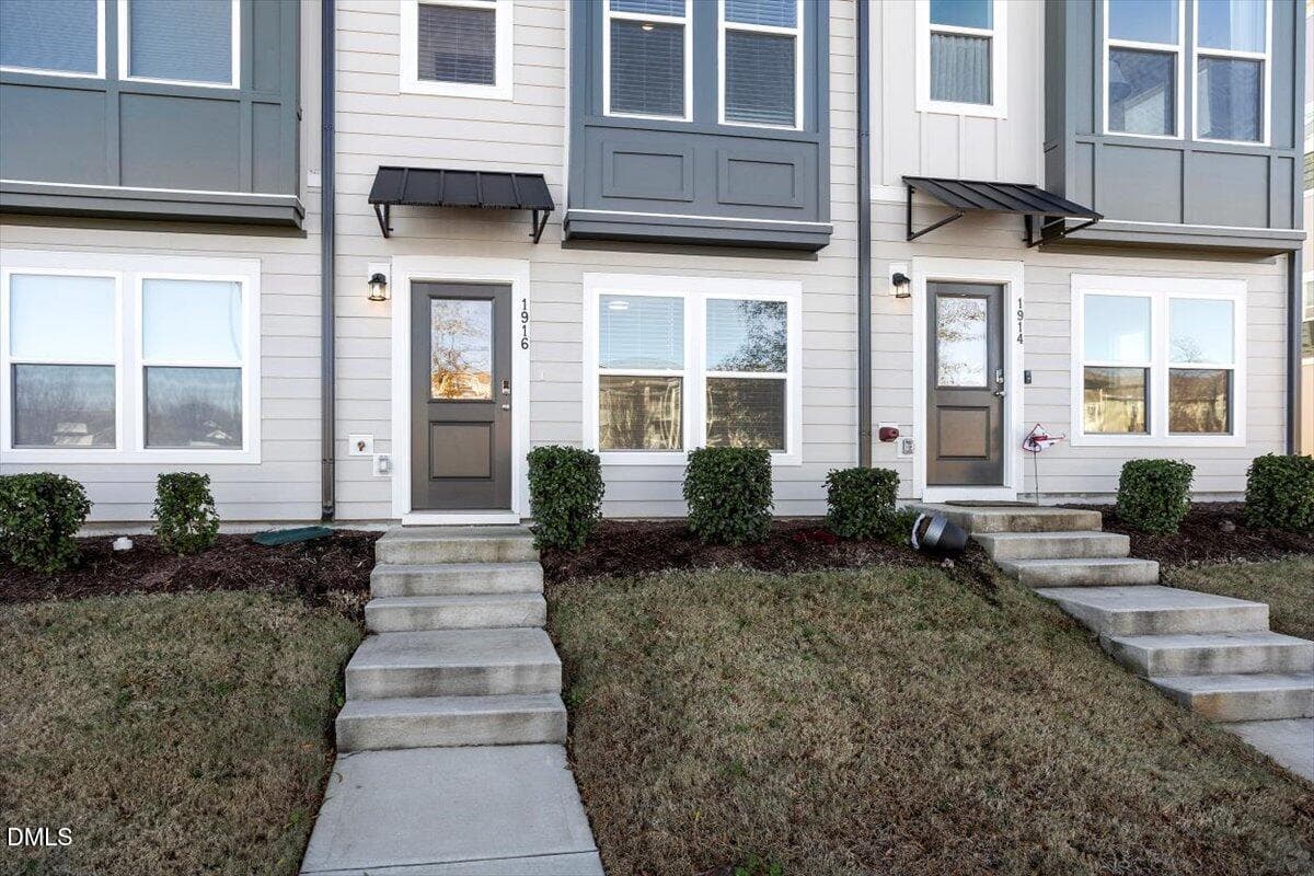1916 Oak City Lane, Raleigh, NC 27610