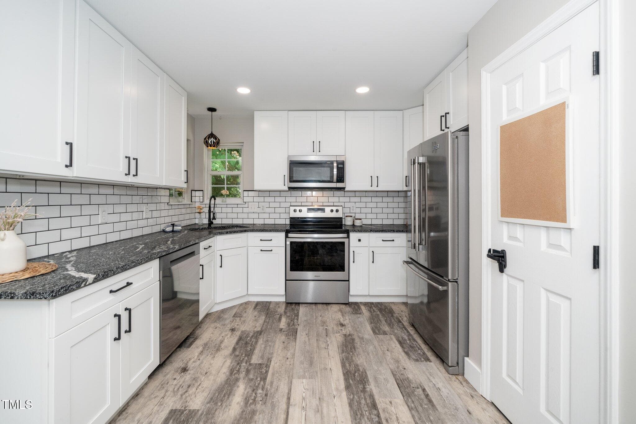 19-web-or-mls-725 E Maple (13 of 30) - 725 E Maple Lane, Fuquay Varina, NC 27526