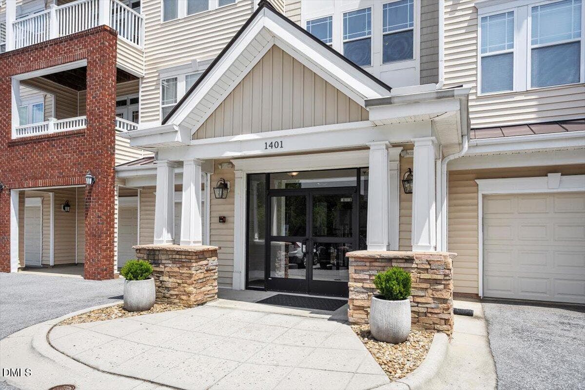 Image 03 - 1401 Coopershill Drive 206, Raleigh, NC 27604, Raleigh